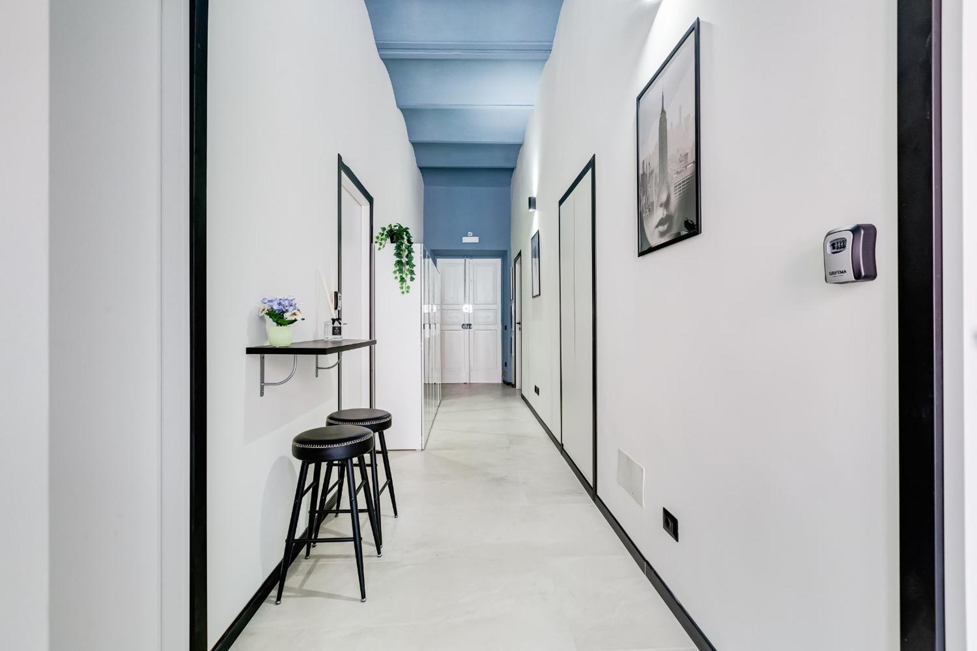 Vivilo Collection - Muggia 21 * Roma