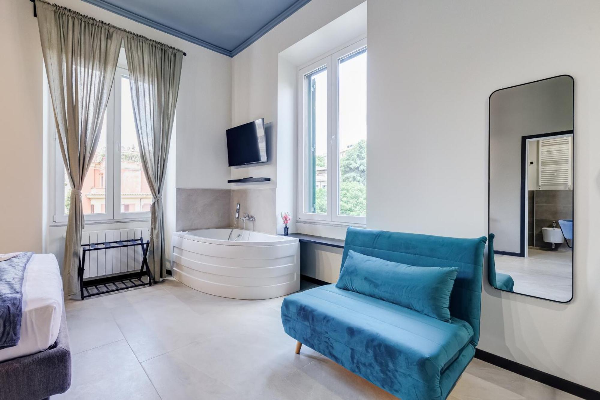 Vivilo Collection - Muggia 21 * Roma