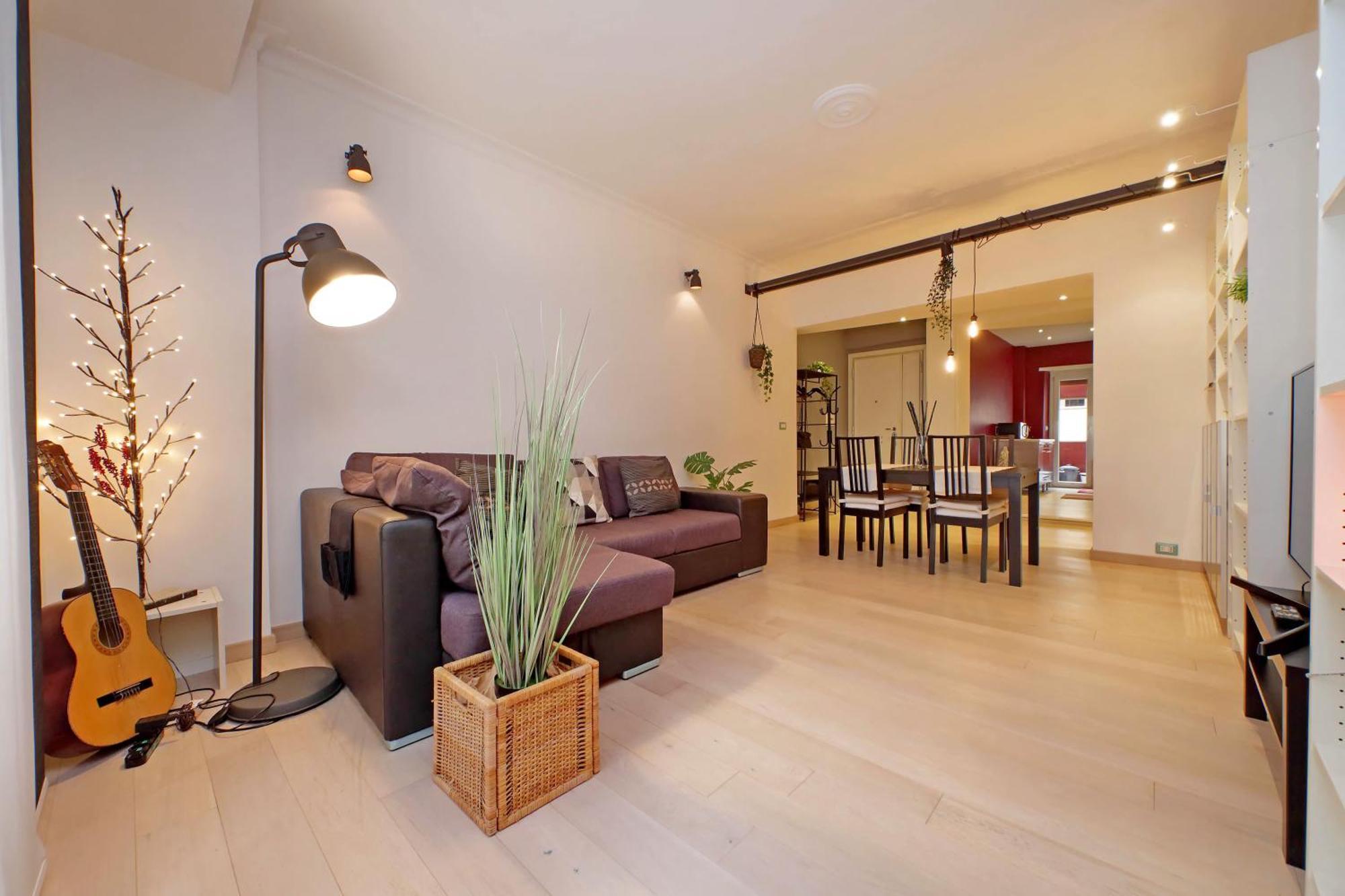 Apartment Ych-trendy Flat Near Marconi