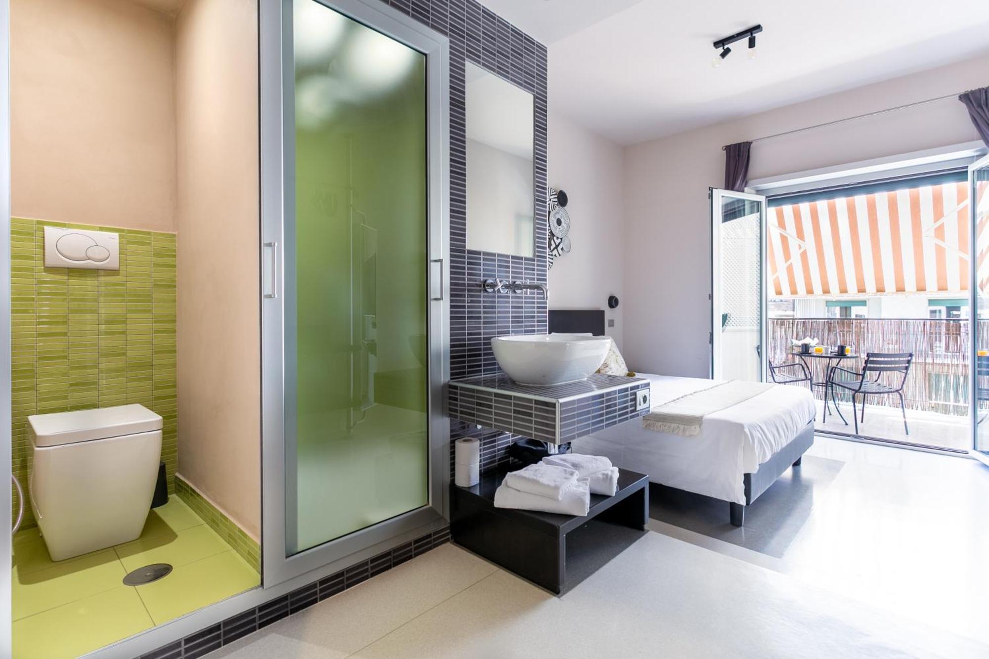 Moai Bed & Breakfast Rome