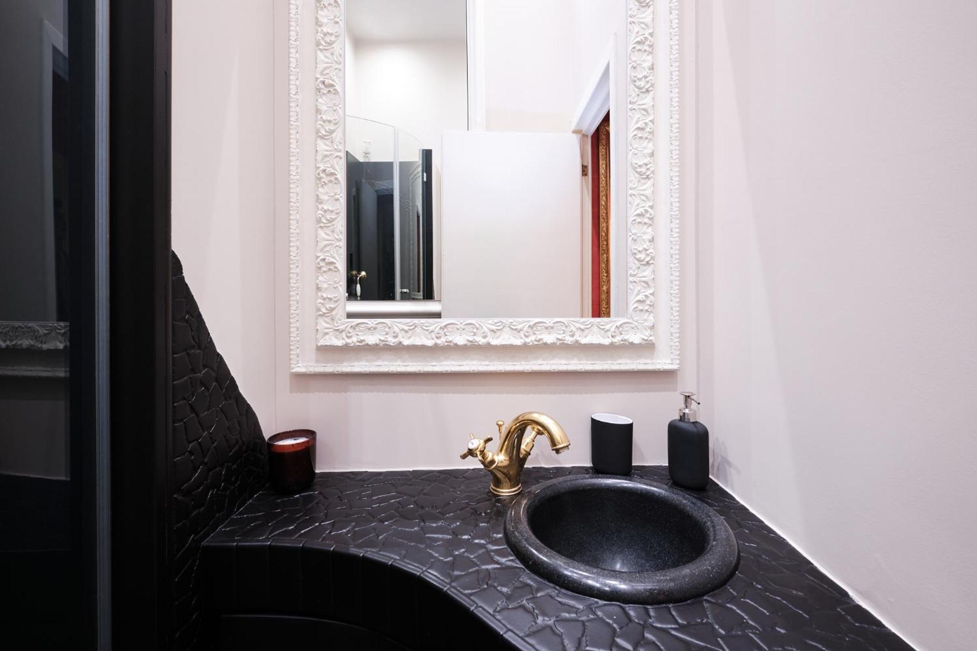 Luxury In Piazza Di Spagna Appartamento