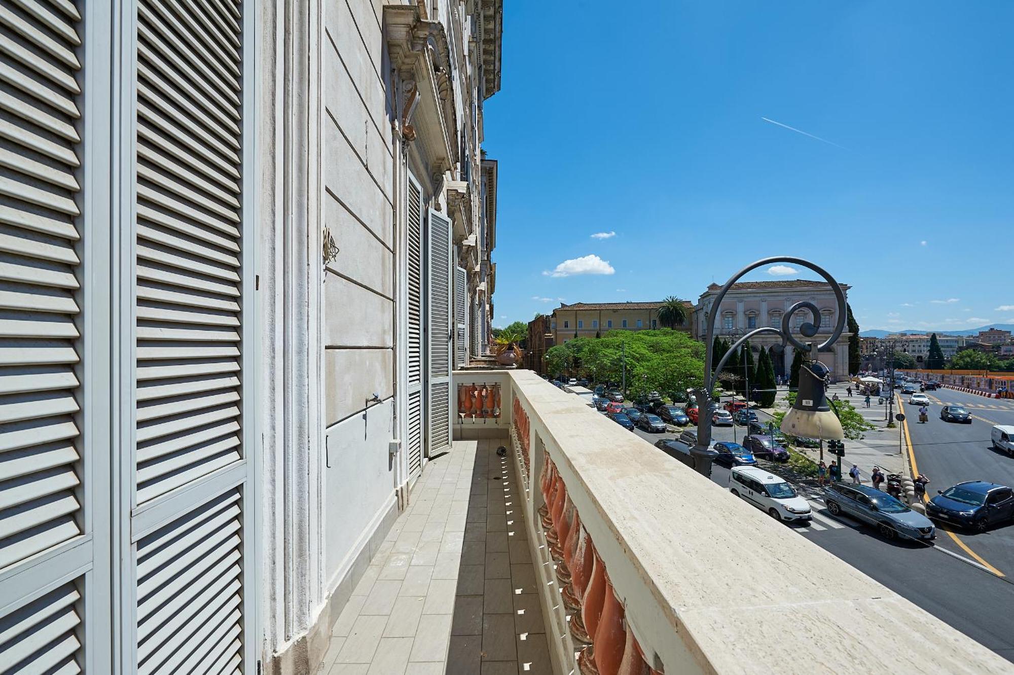 Apartment Irex Colosseo & Fori, Elegant 3 Rome