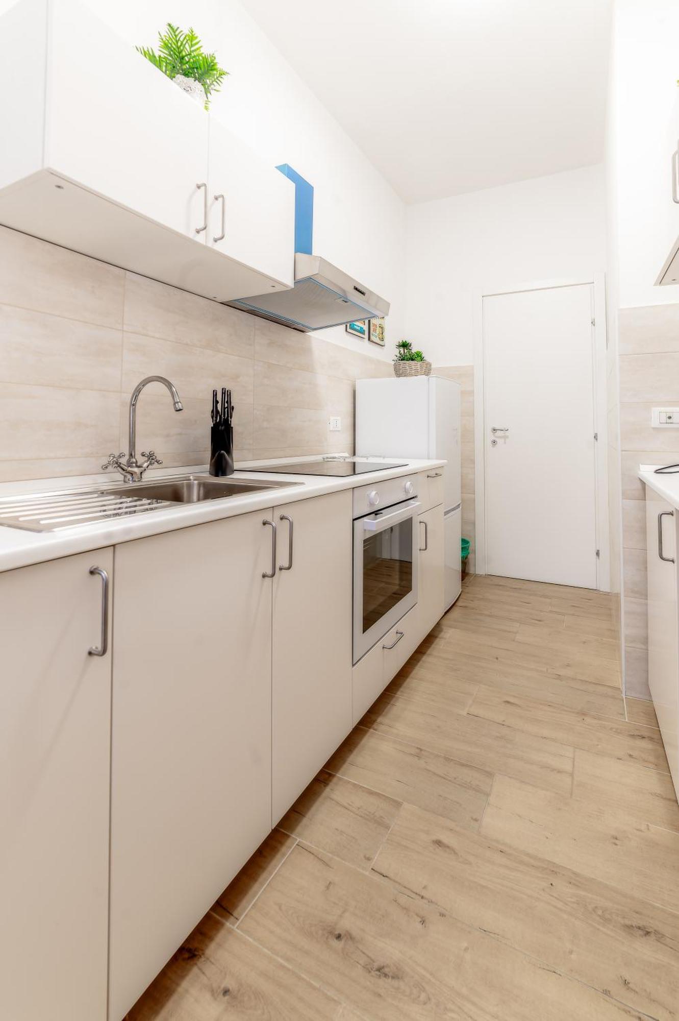 Apartamento Mary Flat- Metro Garbatella - Wi-fi Roma