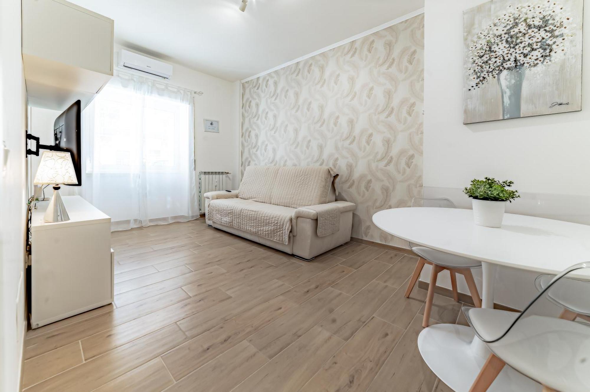 Apartamento Mary Flat- Metro Garbatella - Wi-fi *