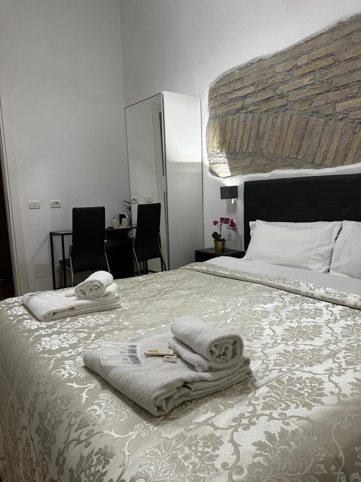 Rome Holiday Guesthouse * Rome