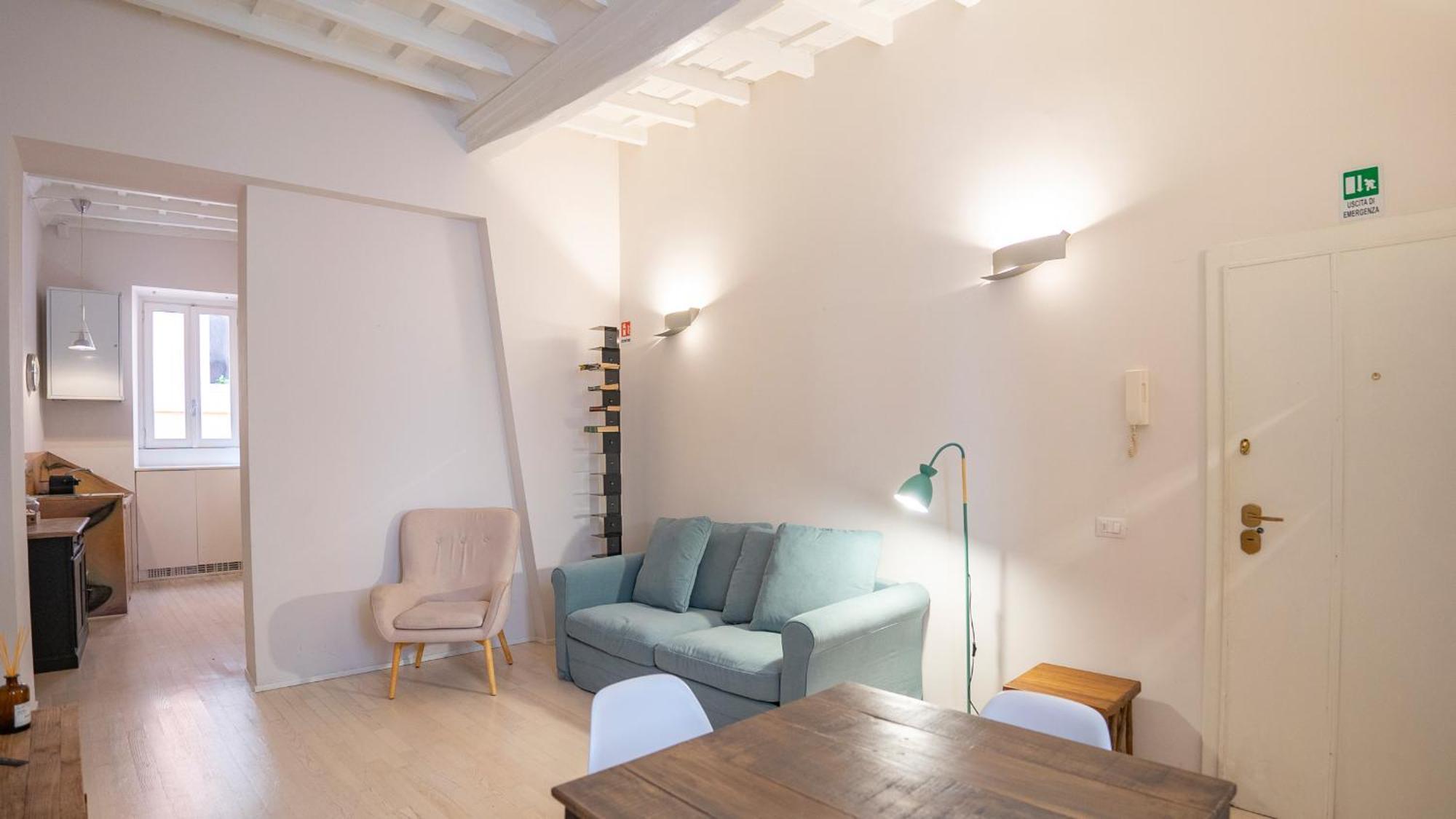 Apartment Stylish Close To Piazza Navona Rome