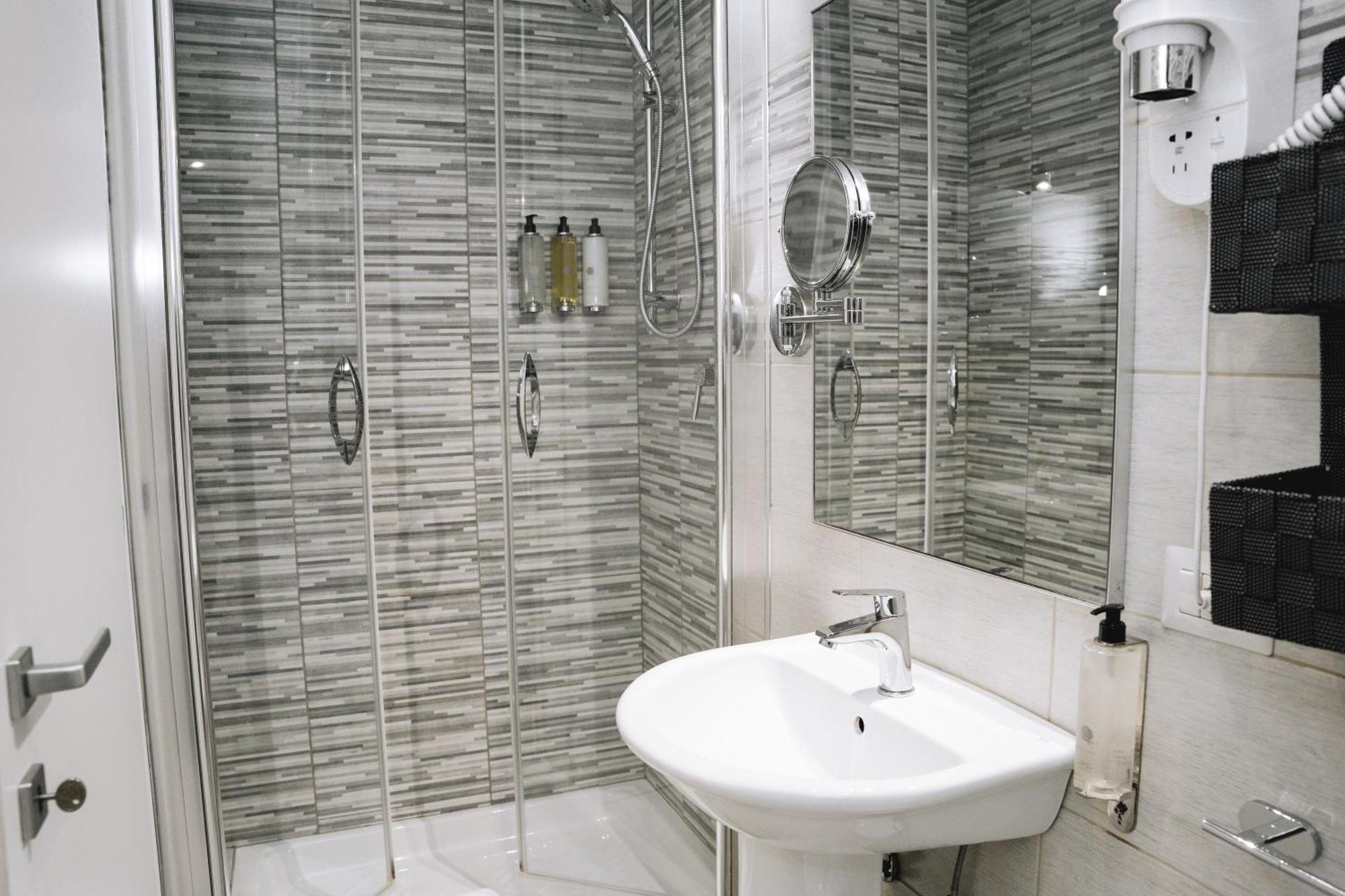 47 Steps Guest house 2*