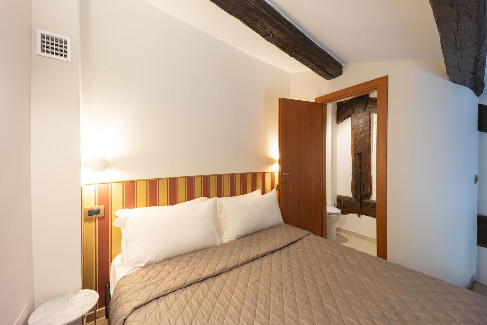 Dimora Cardinal Moroni Guest house
