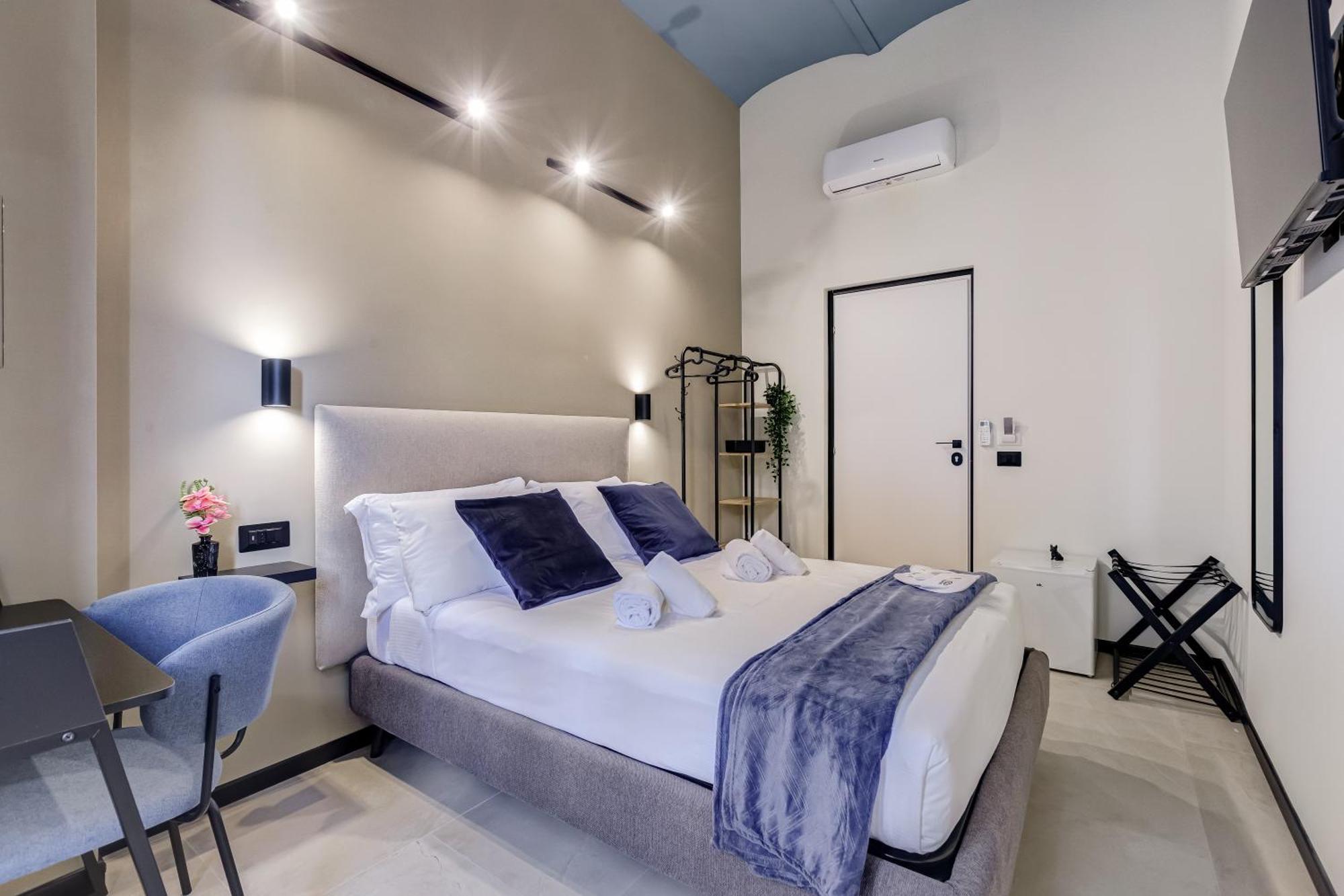Vivilo Collection - Muggia 21 * Roma