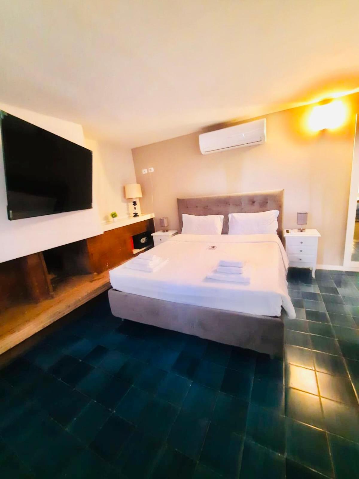 Bed & Breakfast Relais La Fornarina 2 *