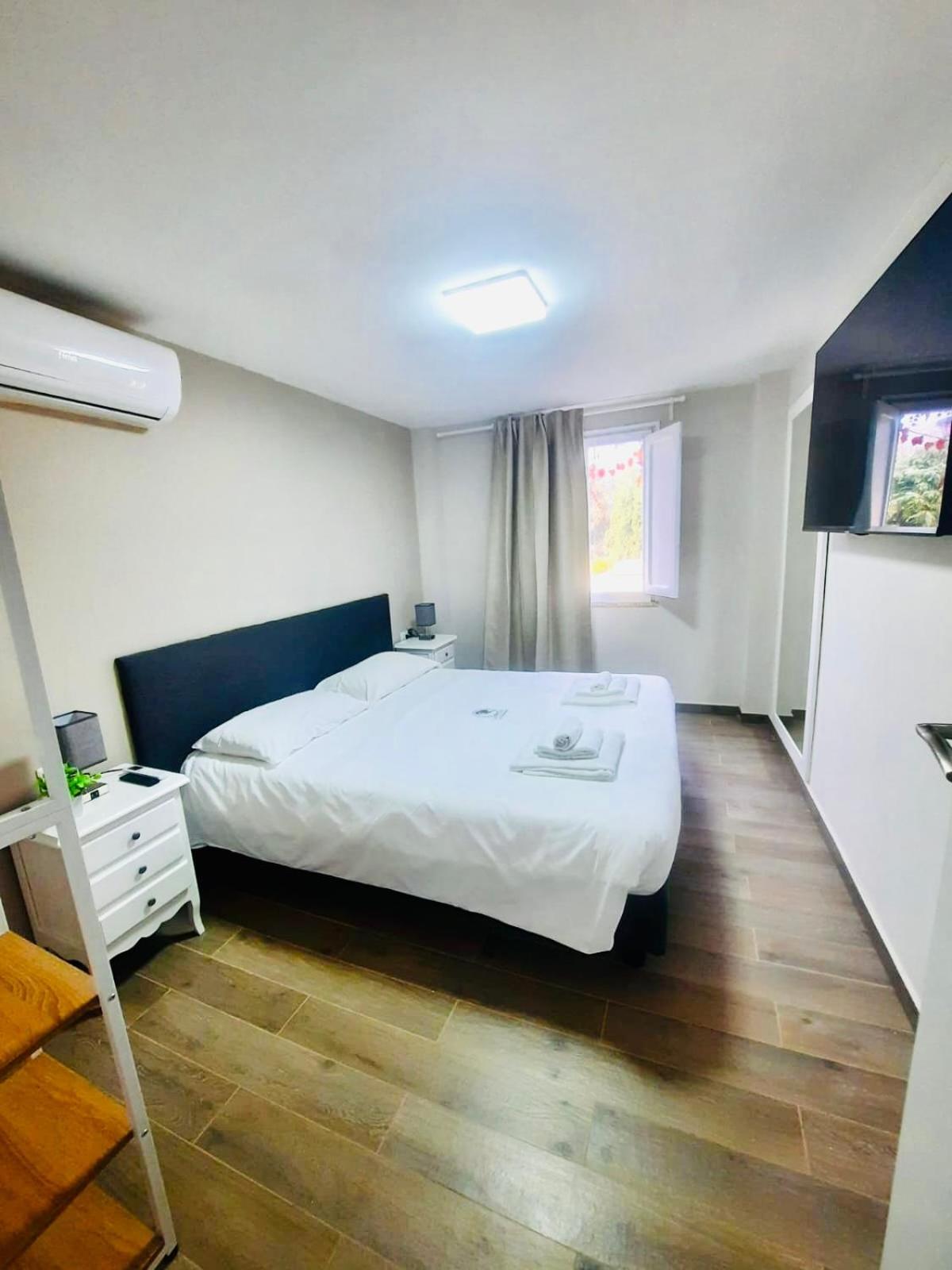 Relais La Fornarina 2 * Rome