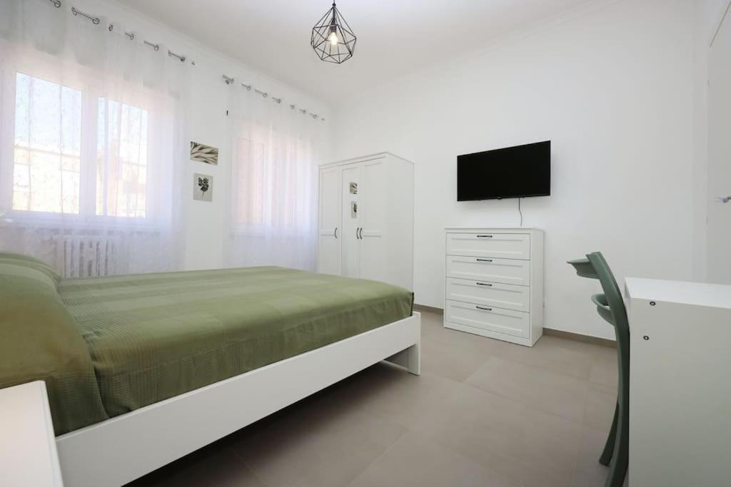 Basilica San Paolo Nuvola Eur Modern Appartement Rome