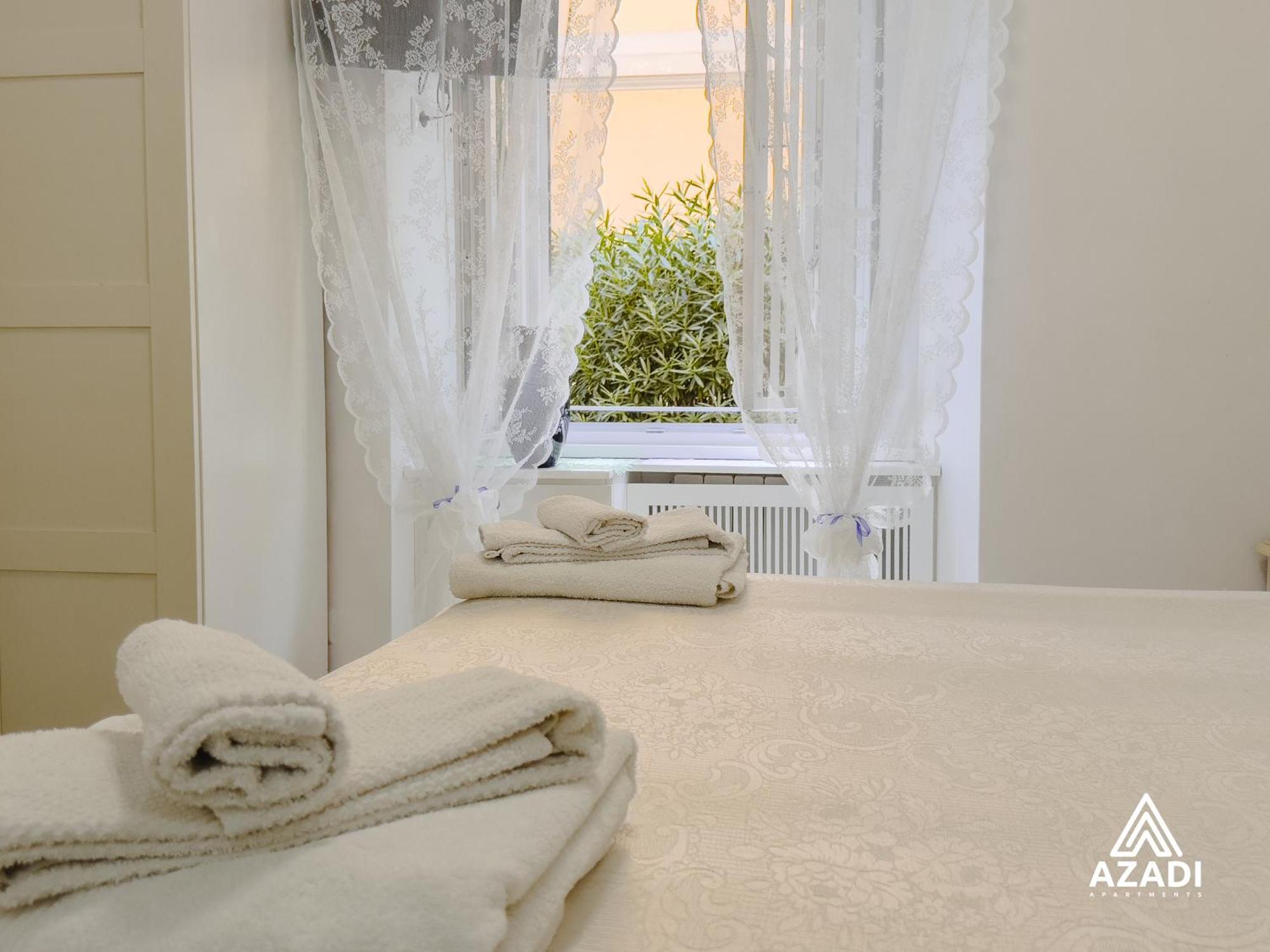 Azadi Flaminio Holiday home *