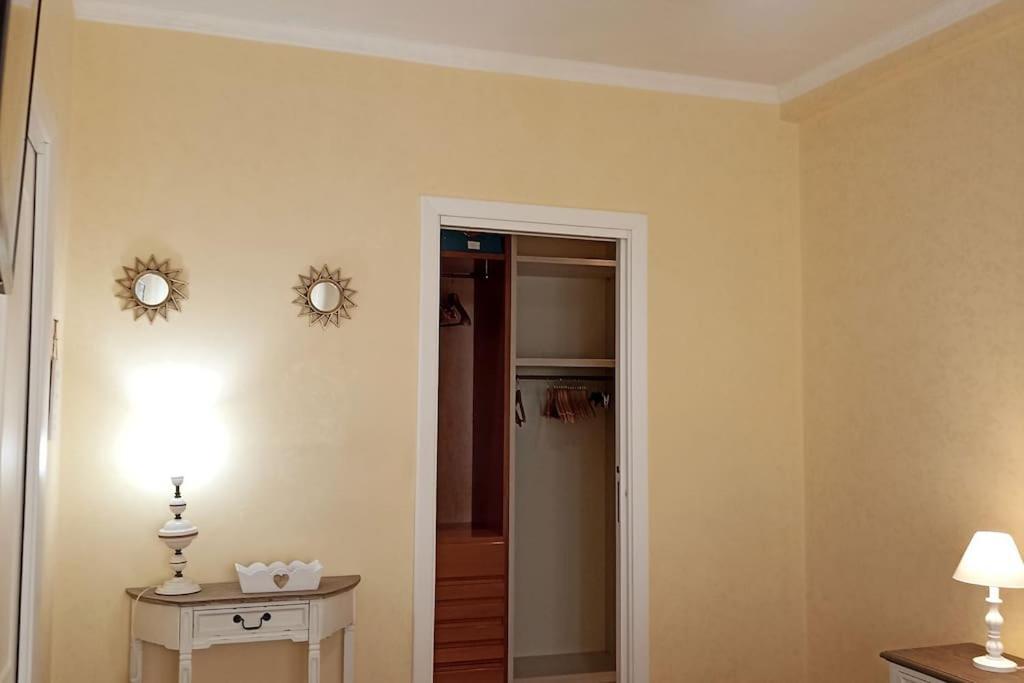 Cinecitta - 50 Meters From Subway Line A Rome