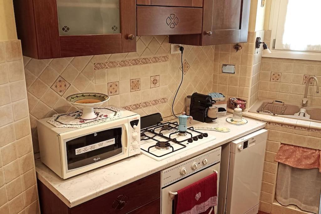 Cinecitta - 50 Meters From Subway Line A Apartment Rome