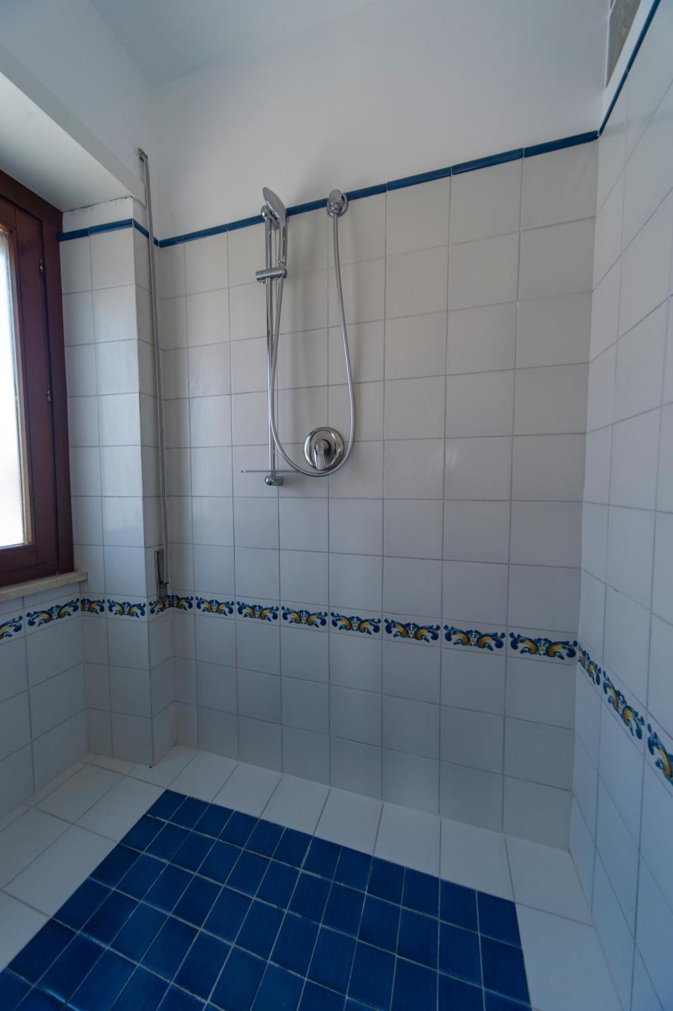 Cardinal Mistrangelo - Next To The Metro Station, Large And Comfortable Penthouse With Terrace * Rome
