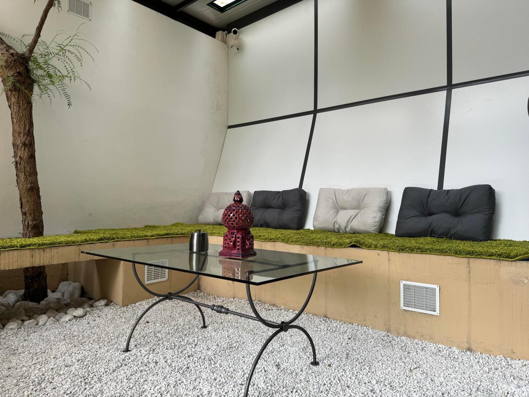 Viale Tirreno - Con Patio Appartamento Roma