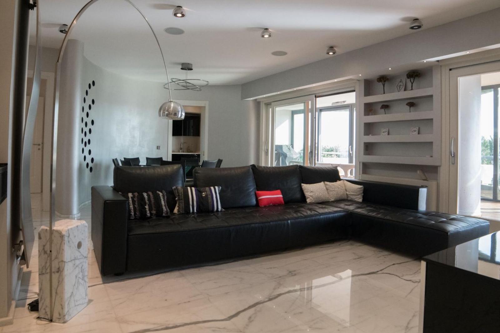 Luxury * Rome