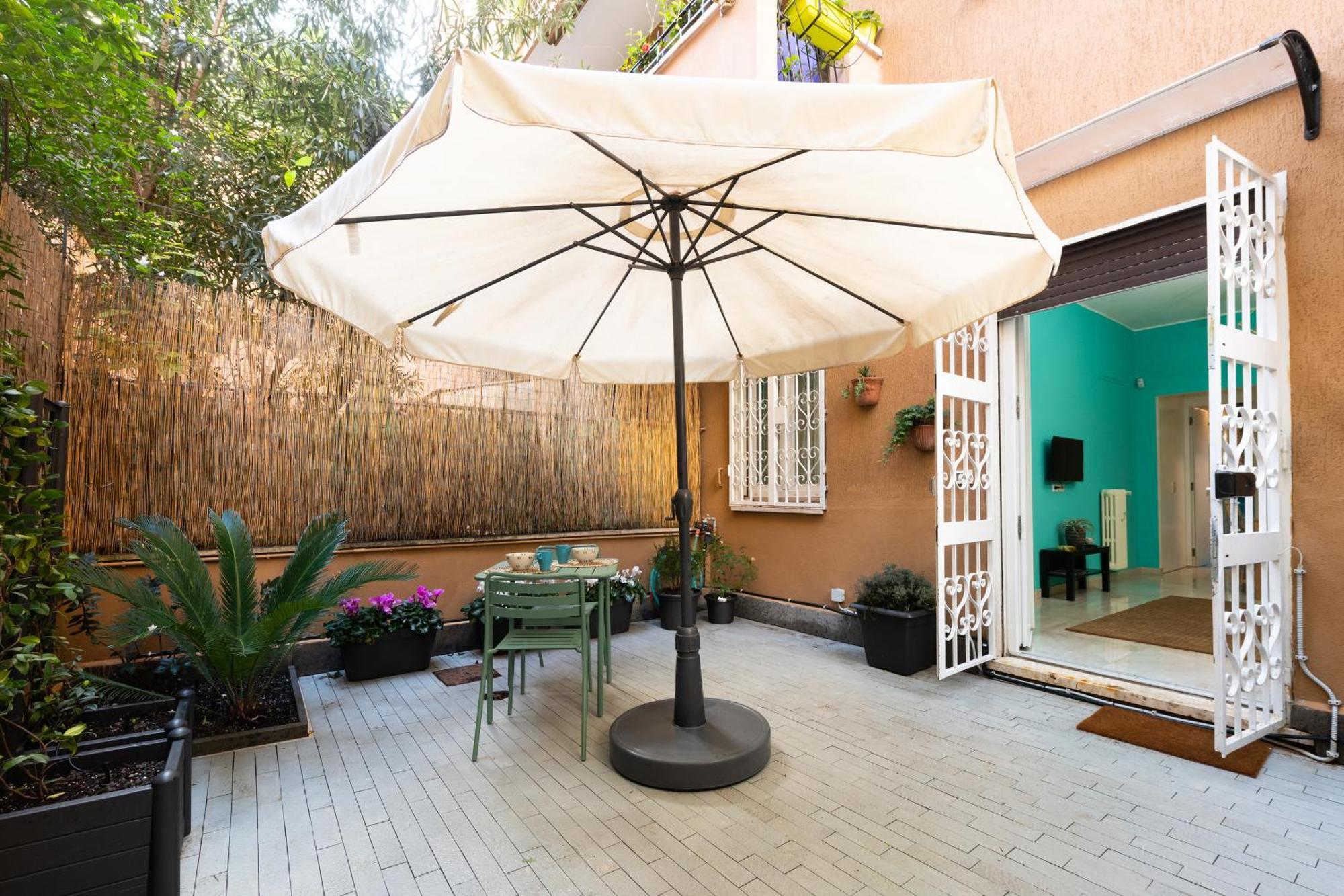 Casa Vegezio Near Vatican Museum And Metro Cipro Private Garden Check-in From 3 Pm To 10 Pm Rome