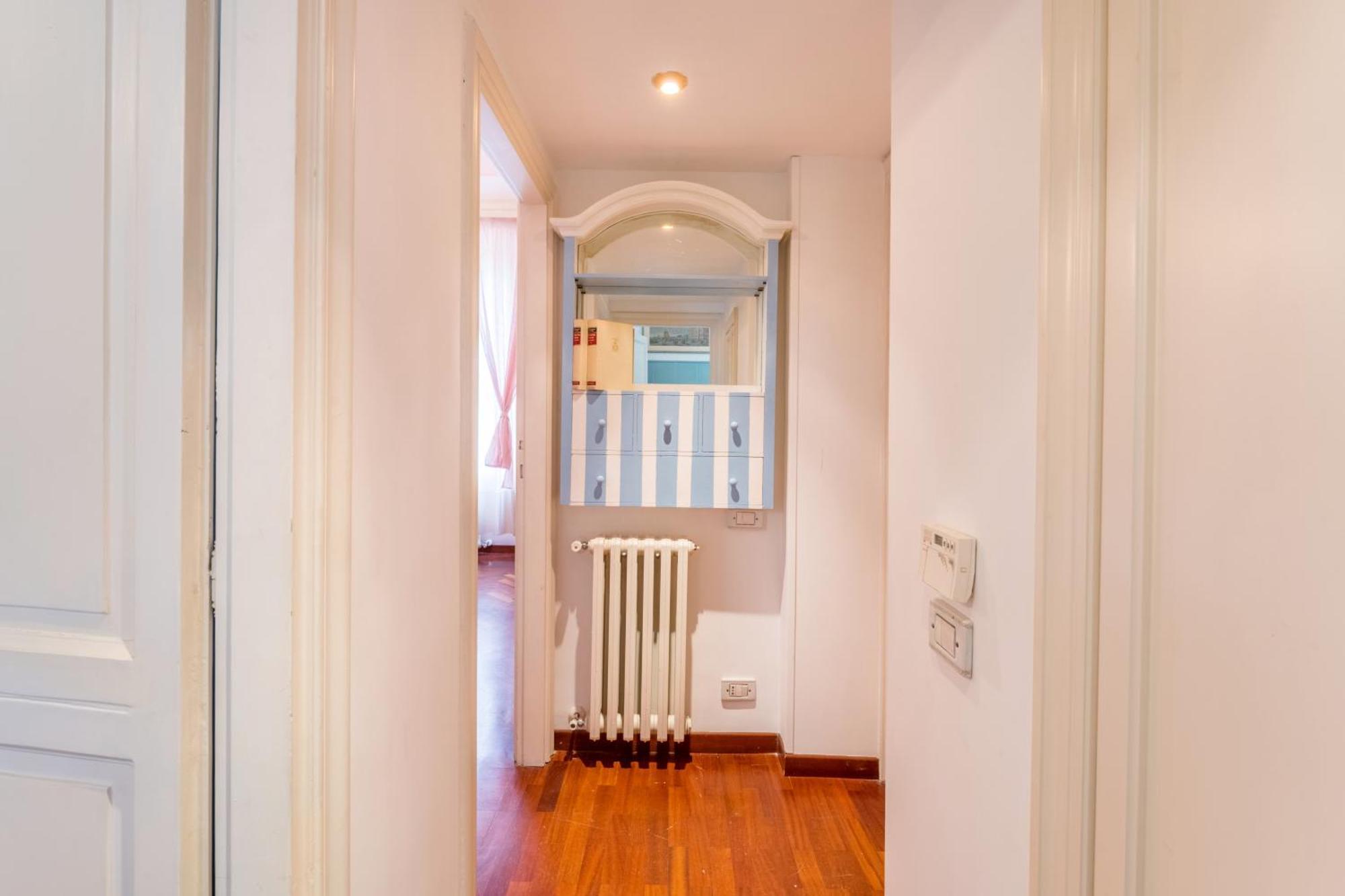 Casa Tudor, Charmy Eccentric Flat In Piccola Londra 10 Min From Center * Roma