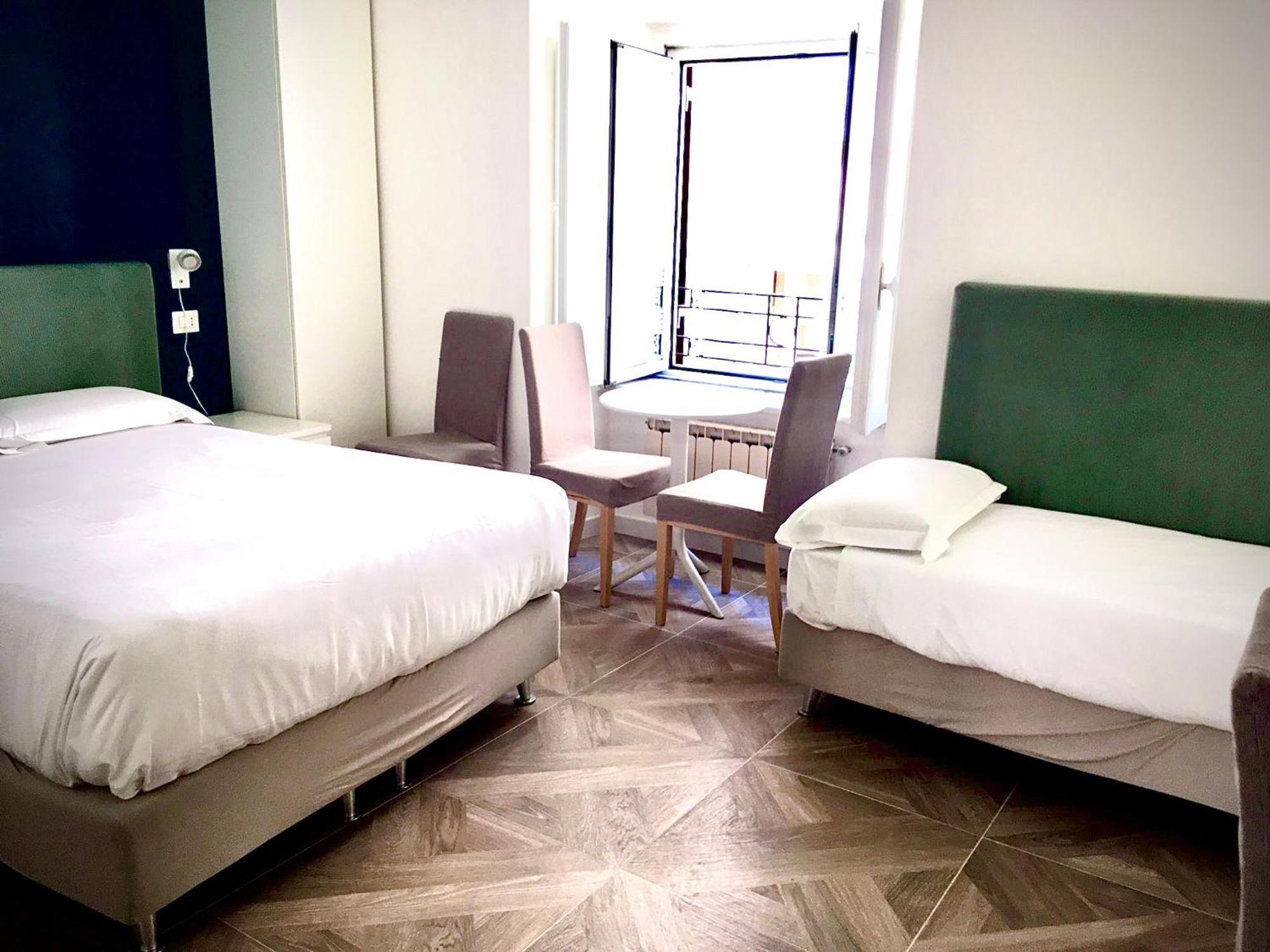 Couette-café 900 Liberty Rome