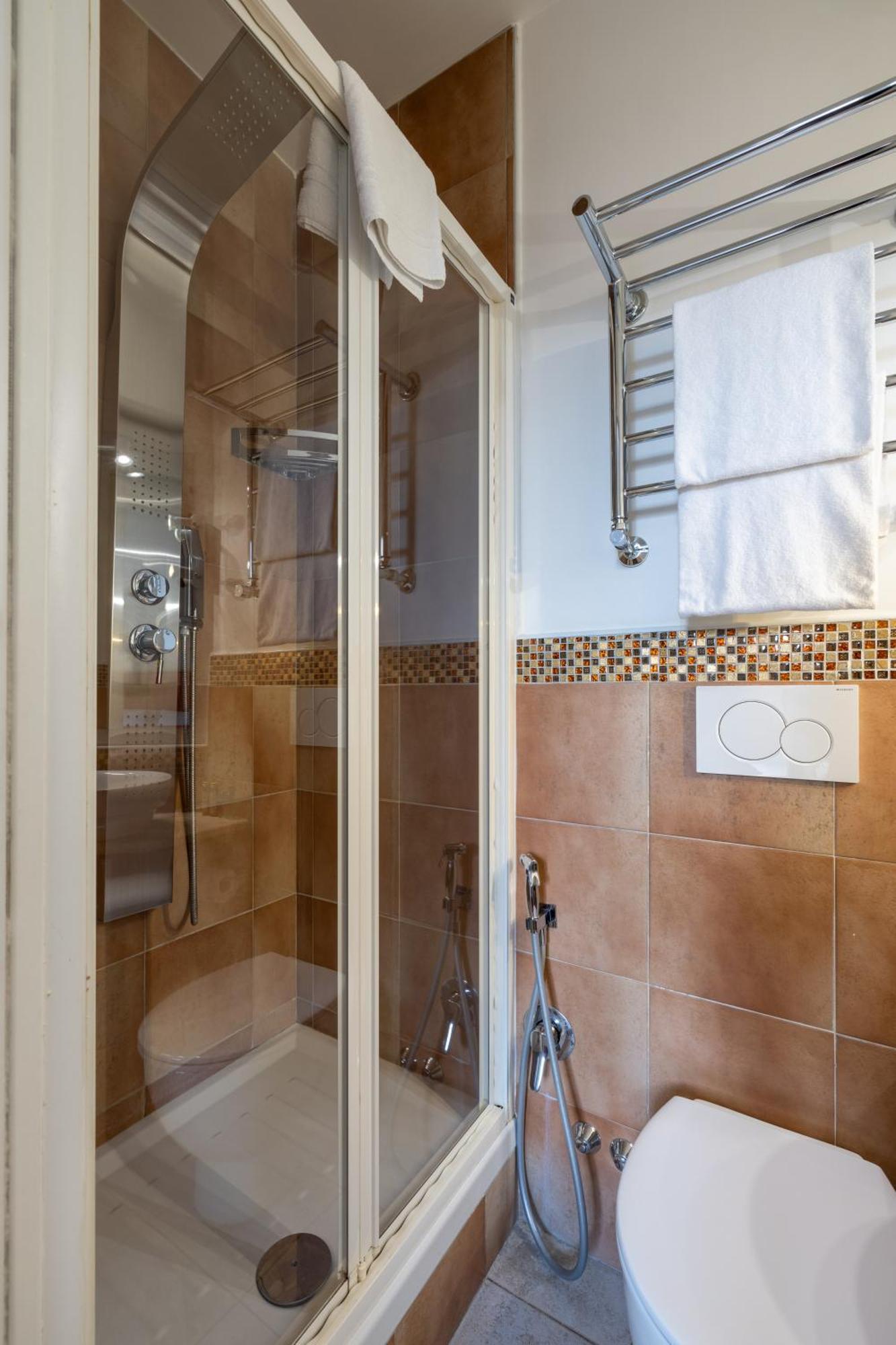 Superior Relais Fcollection Temple View Guest house