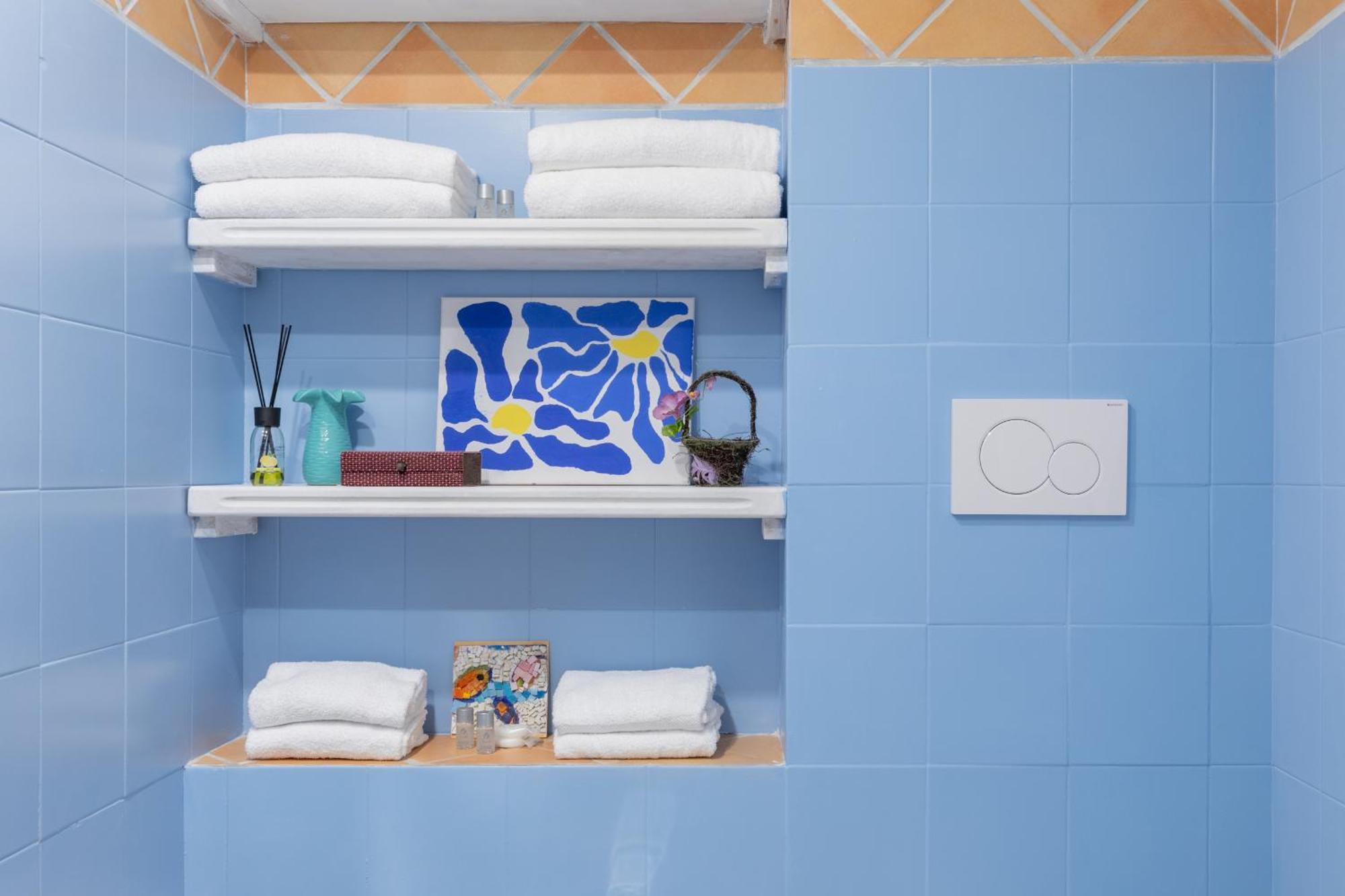 Poerio's Place Apartment *