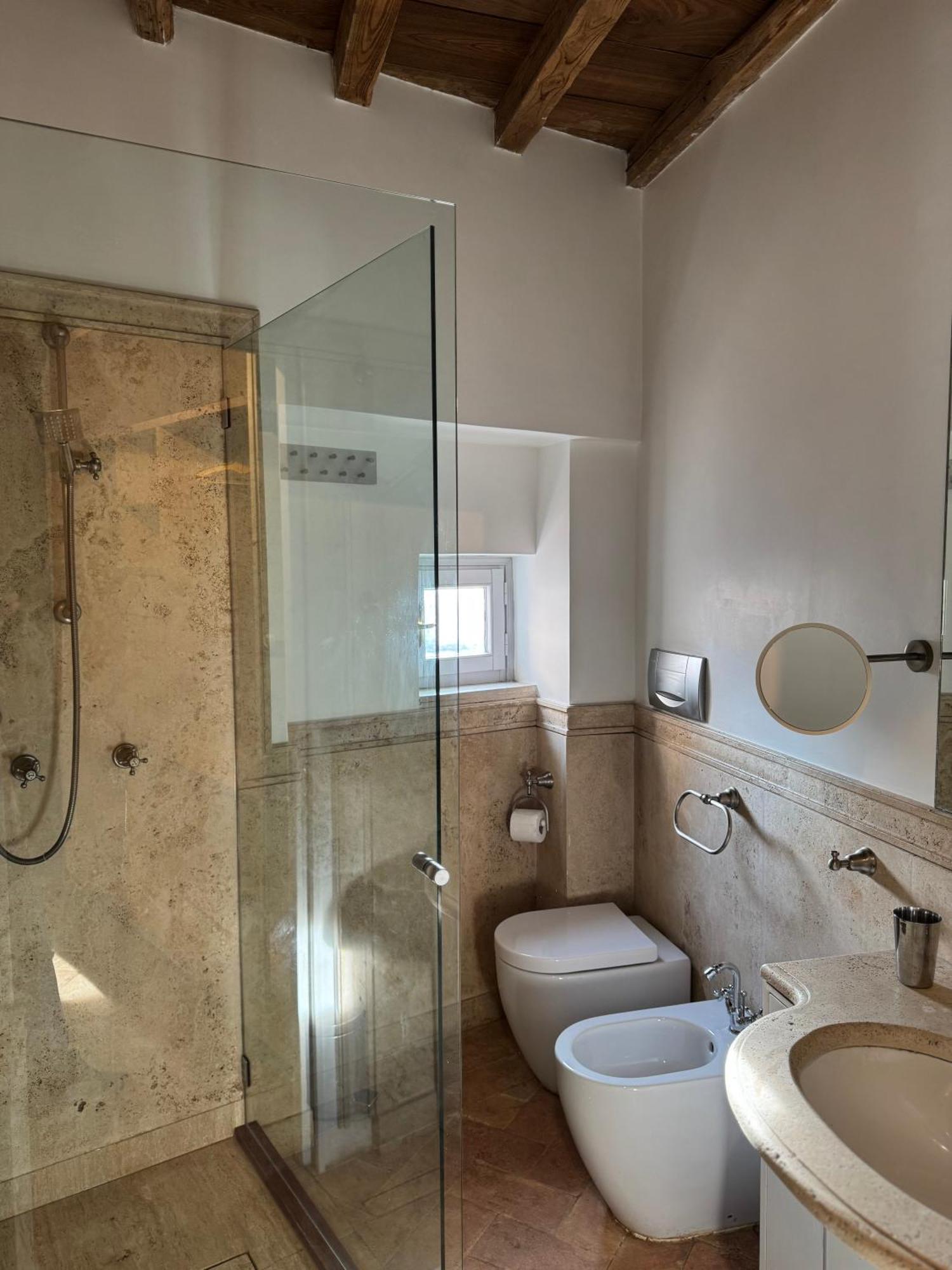 Labanca's Luxury Navona Holiday home Rome