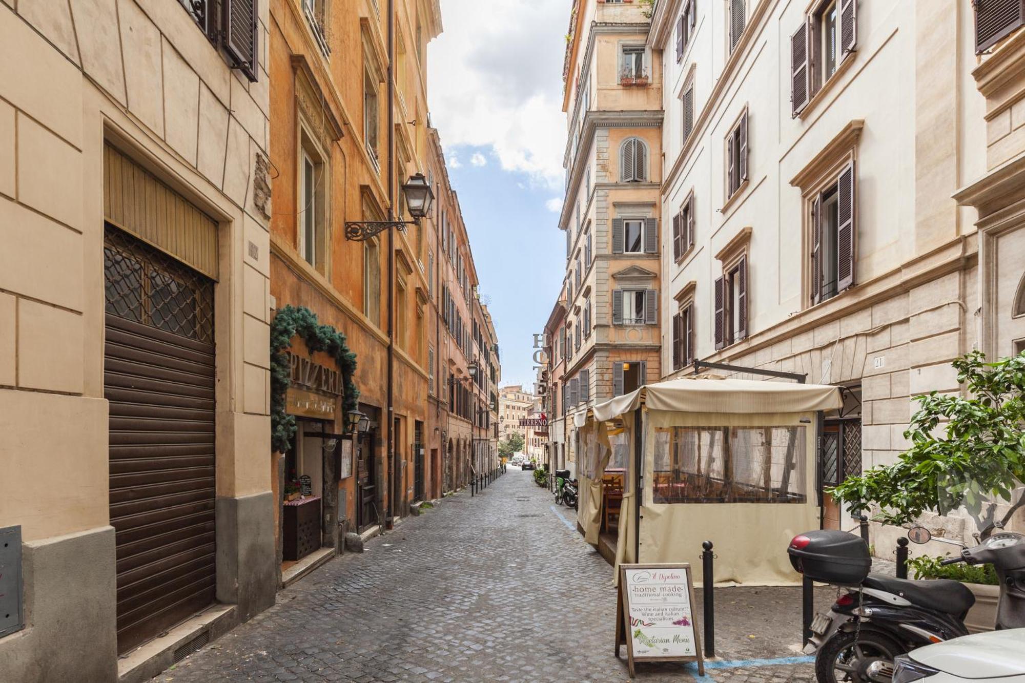 Apartment Colosseo Historic *