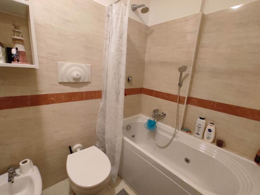 Centro Commerciale Apartment Rome