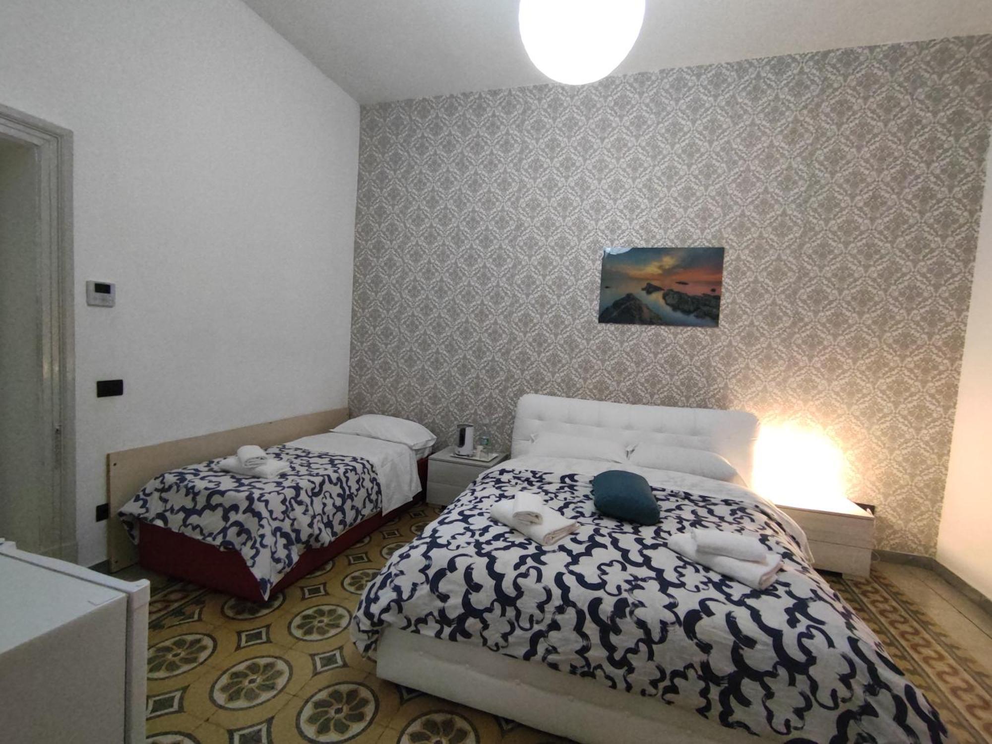 Anas Guest house *
