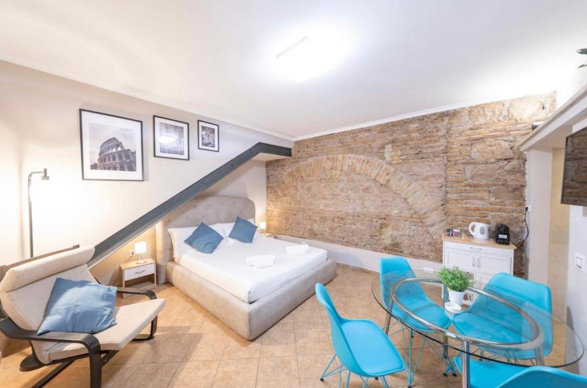 - 1 Floor Apartment Rome