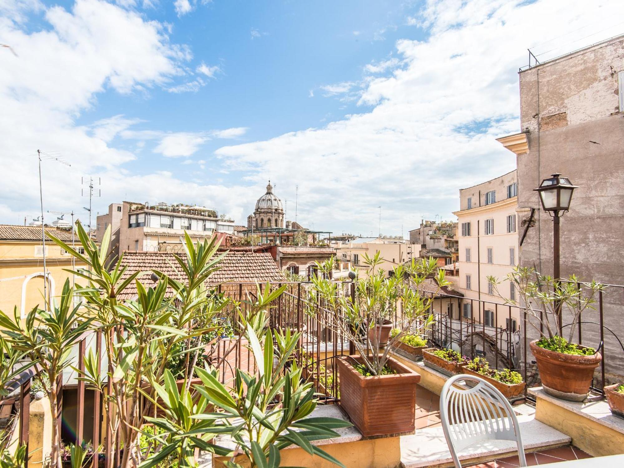 Pallaro Terrace Apartment