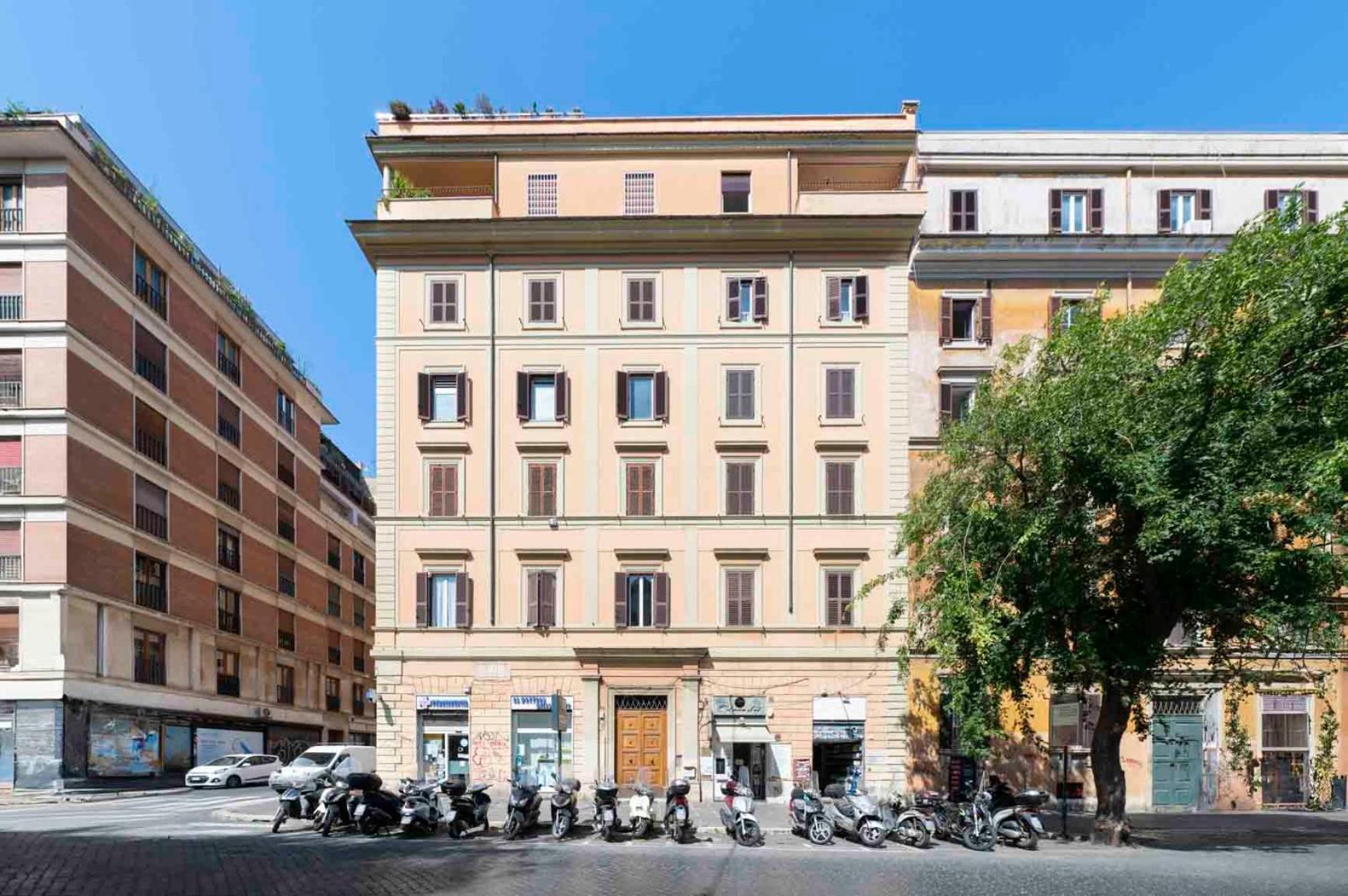Celeste Vittorio Emanuele Rome