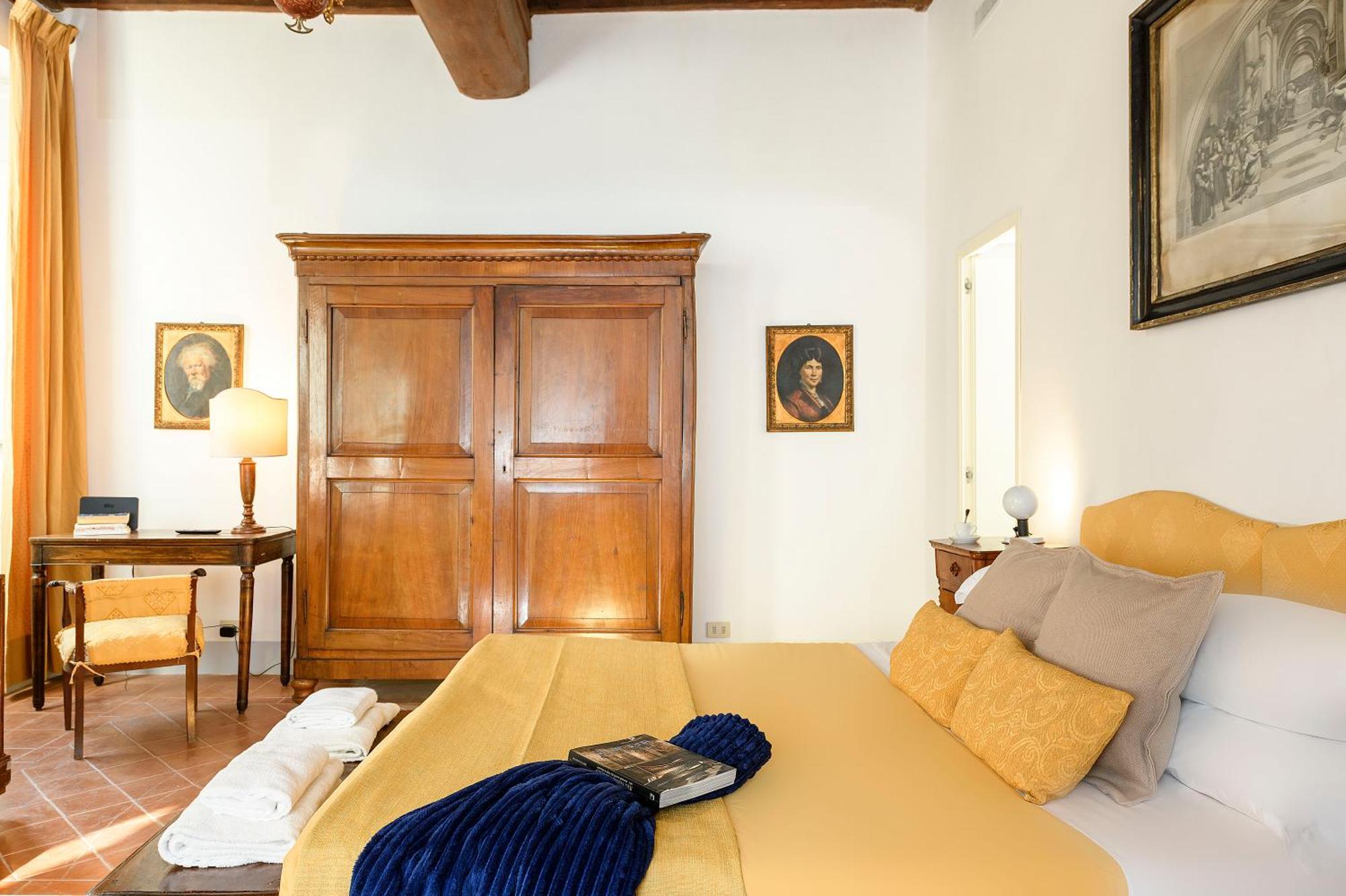 Cartari Deluxe Rome