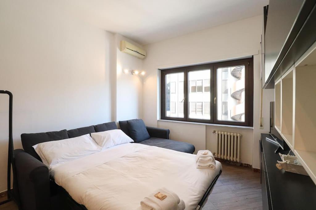 We - Castiglione 82 - * Rome