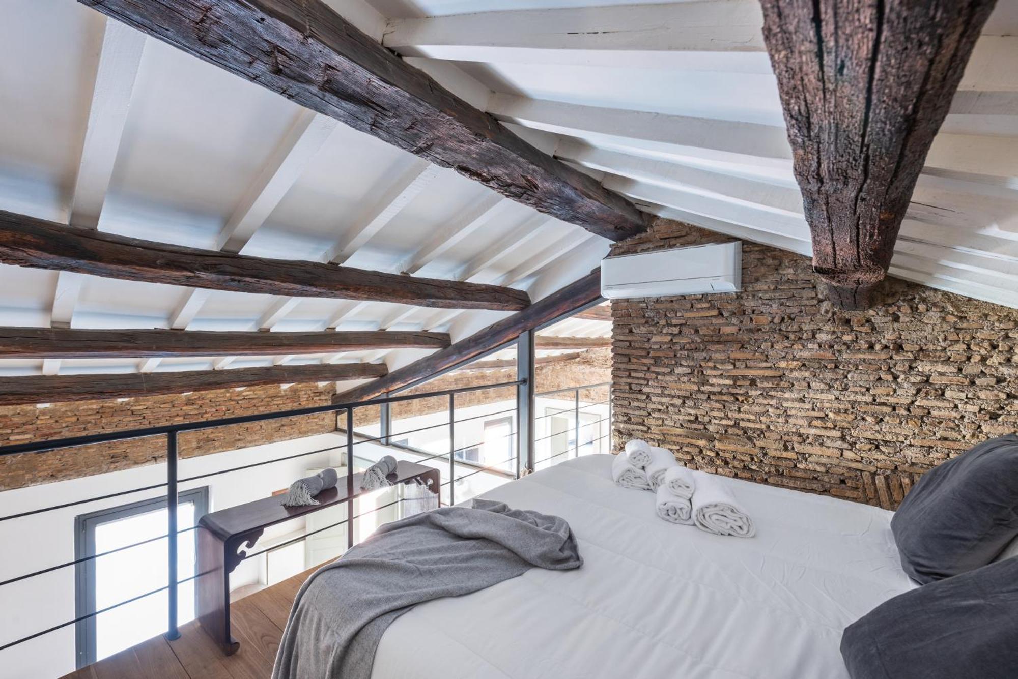Appartamento The Charming Attic - Piazza Di Spagna Area *