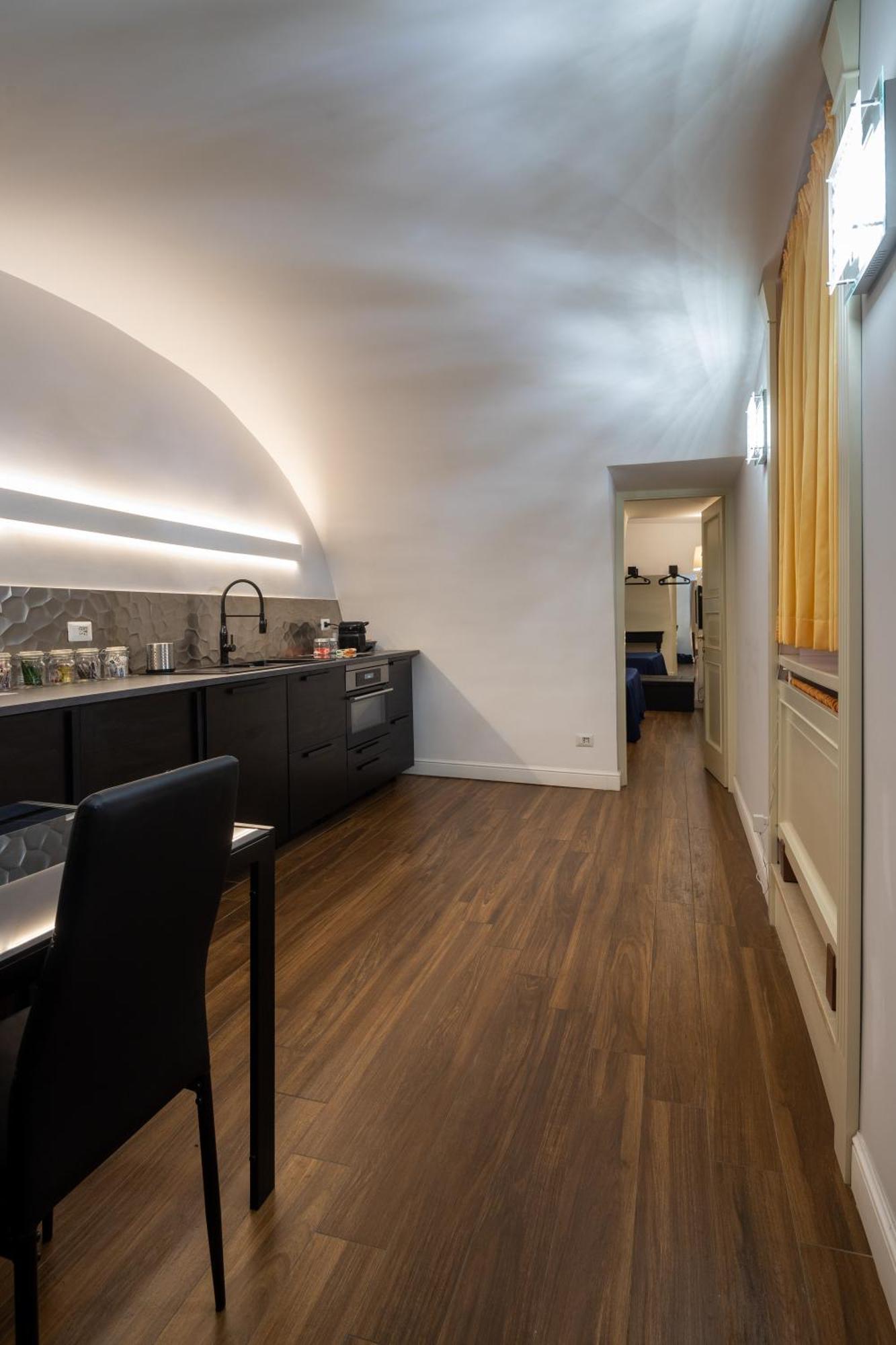 Le Piccole Lune Di Monti Apartment Rome
