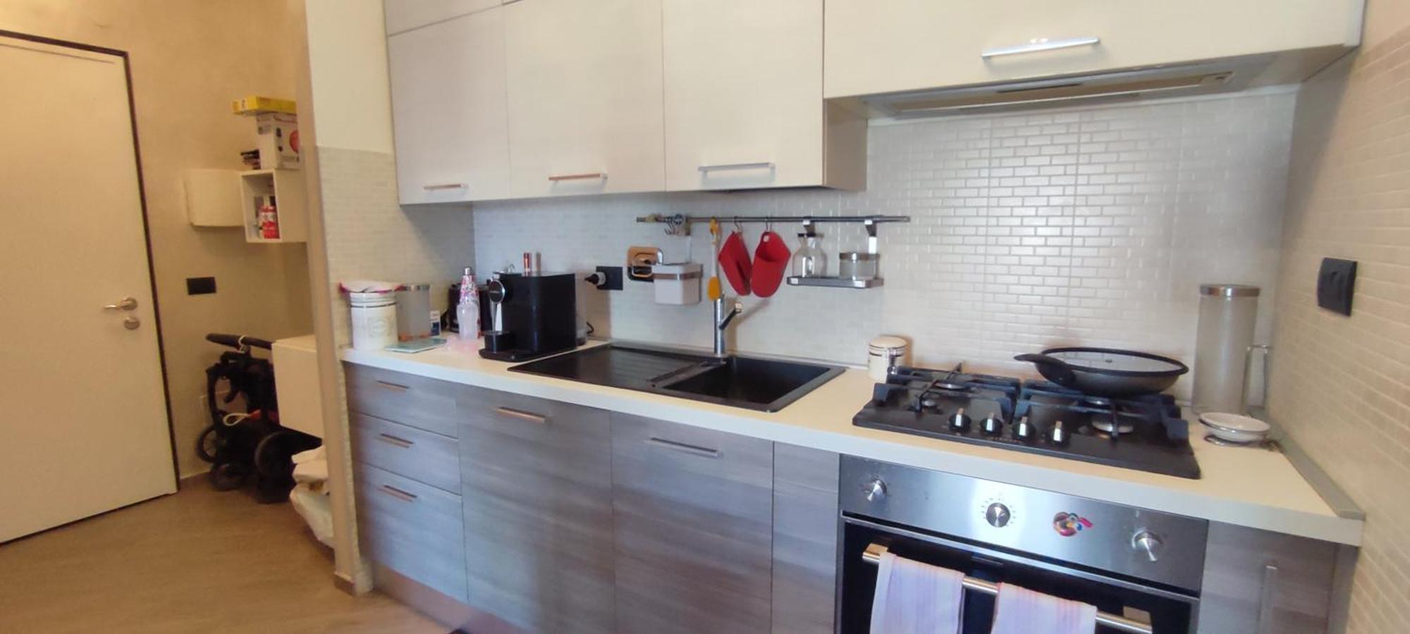 Eur Laurentina Luminoso Fino A 5 Ospiti Apartment Rome