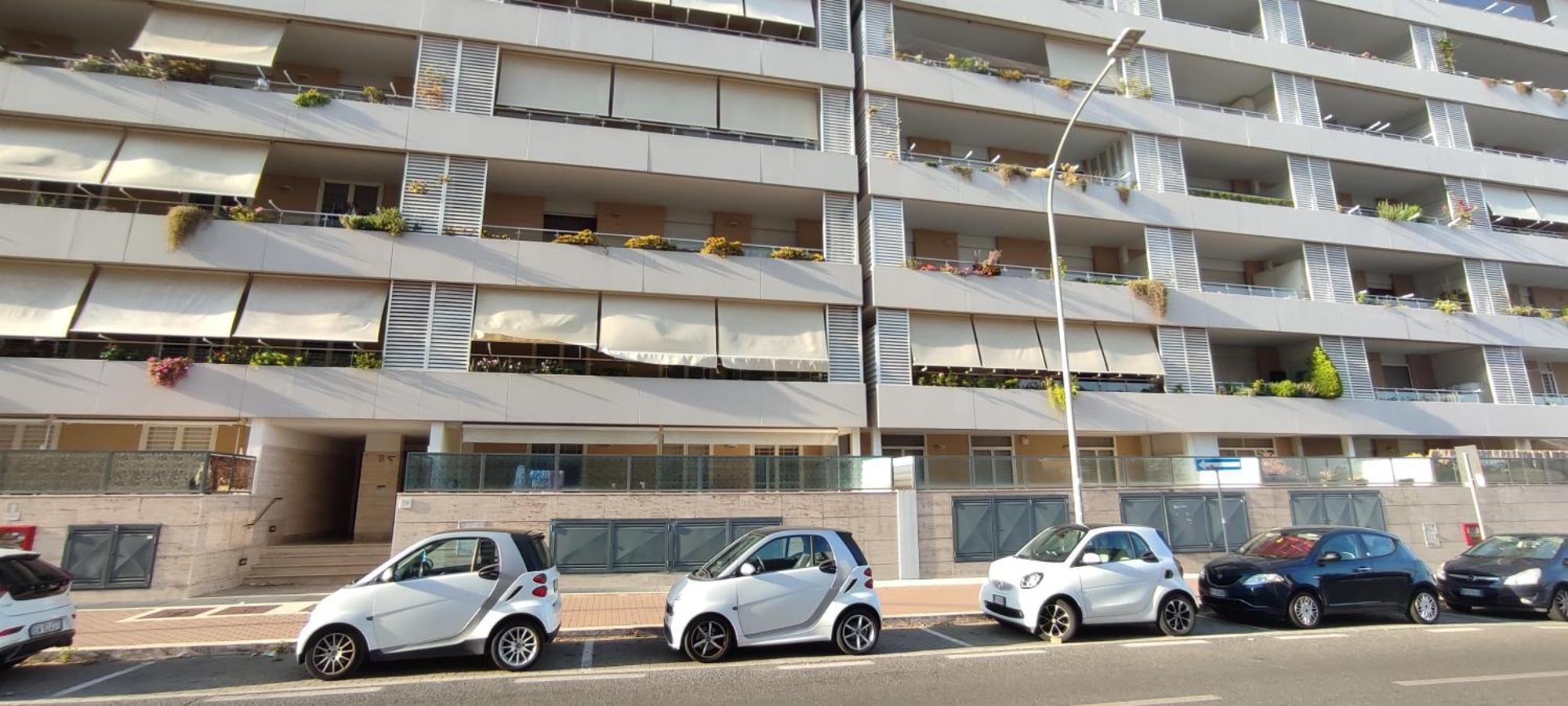 Apartment Eur Laurentina Luminoso Fino A 5 Ospiti