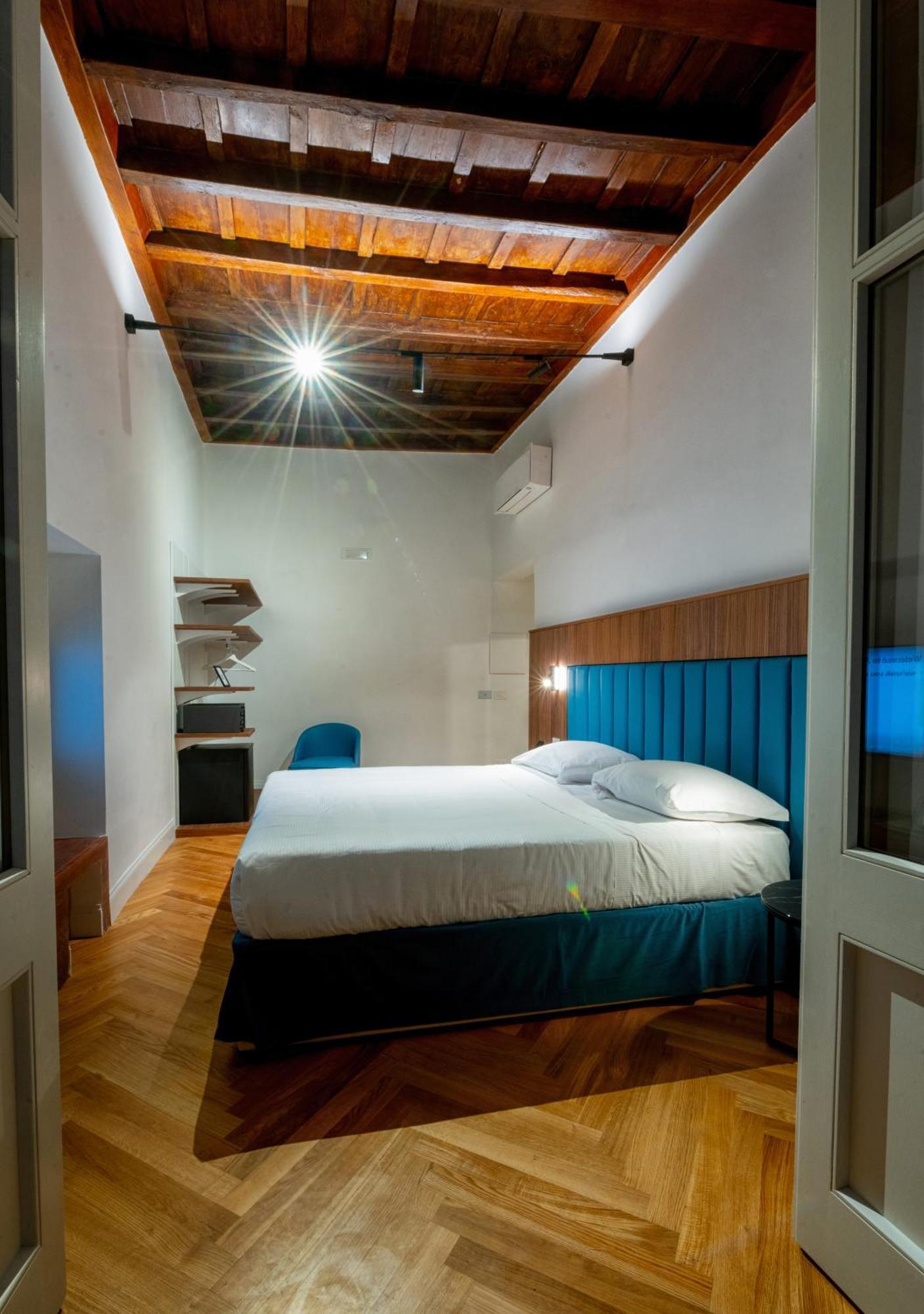 Abruzzi Hotel