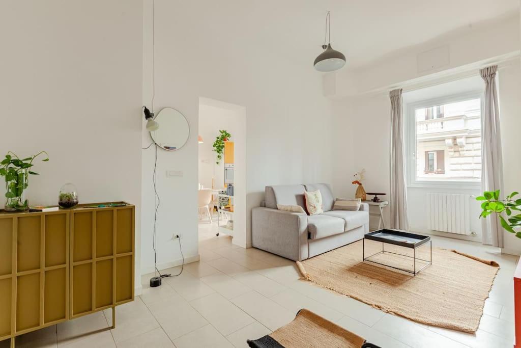 Apartment Moderno A Due Passi Dal Colosseo Rome