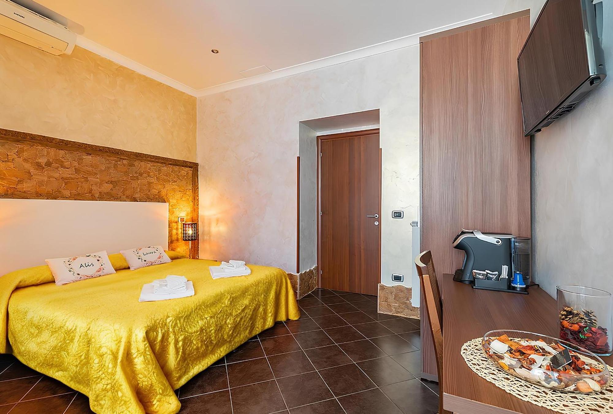 Alis Laura - 150m From Piazza Bologna Metro And 10 Minutes From The Colosseum *