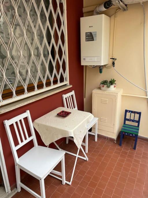 Tra Le Mura Di *