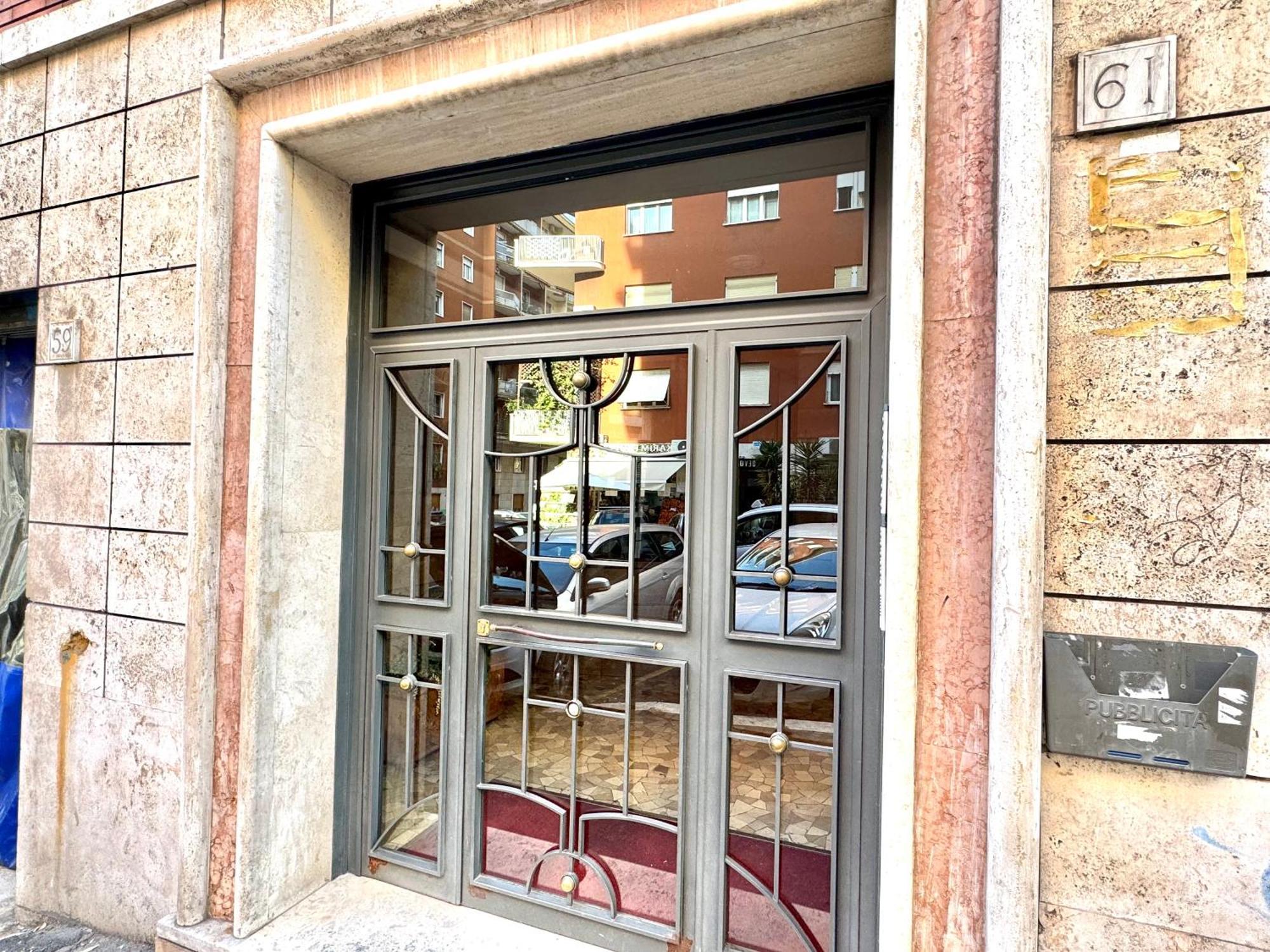 Vespa S House 10 Minuti Musei Vaticani Rome