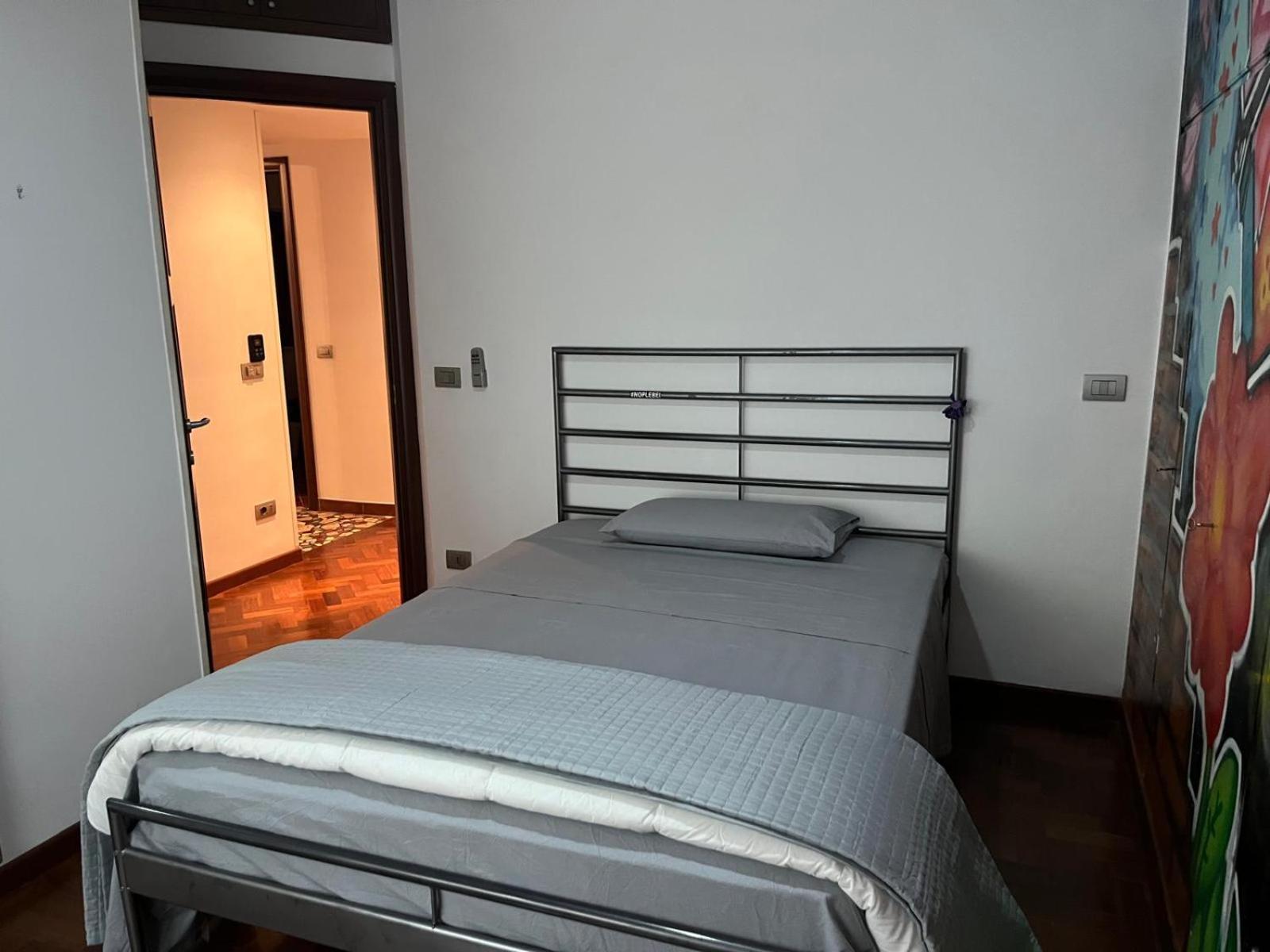 Apartment Interno2001 *