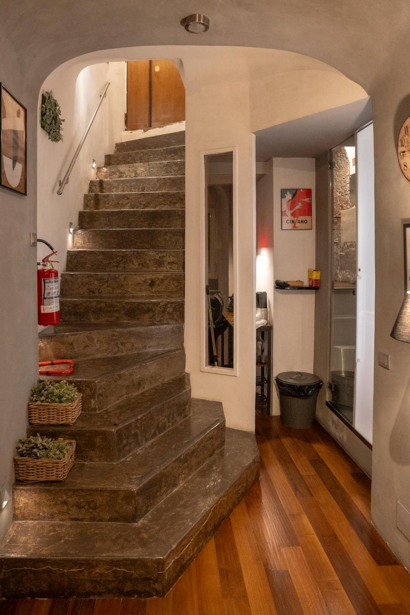 Domus Ciancaleoni - Colosseum - Rione Monti Apartamento *