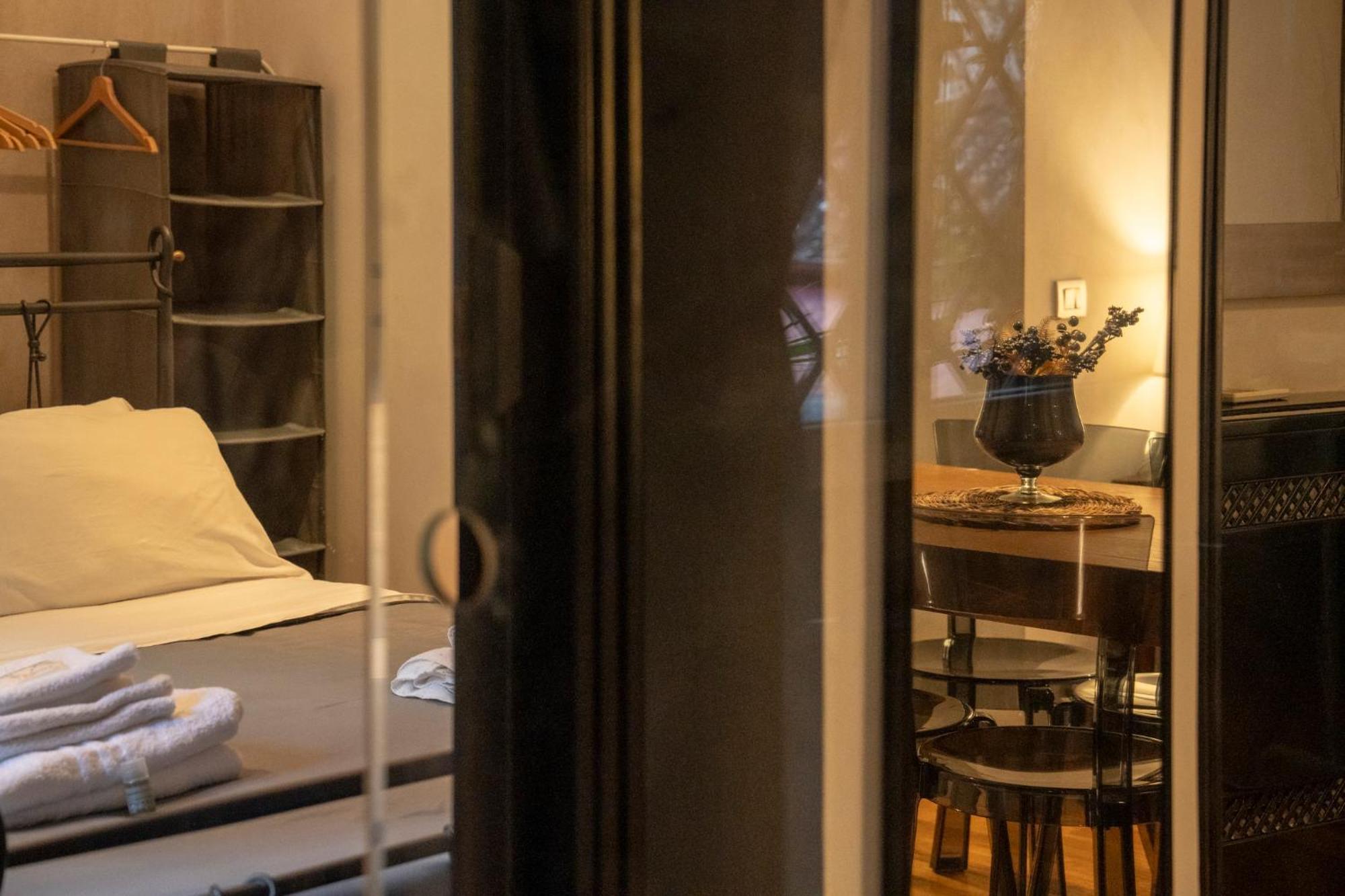 Domus Ciancaleoni - Colosseum - Rione Monti Apartamento
