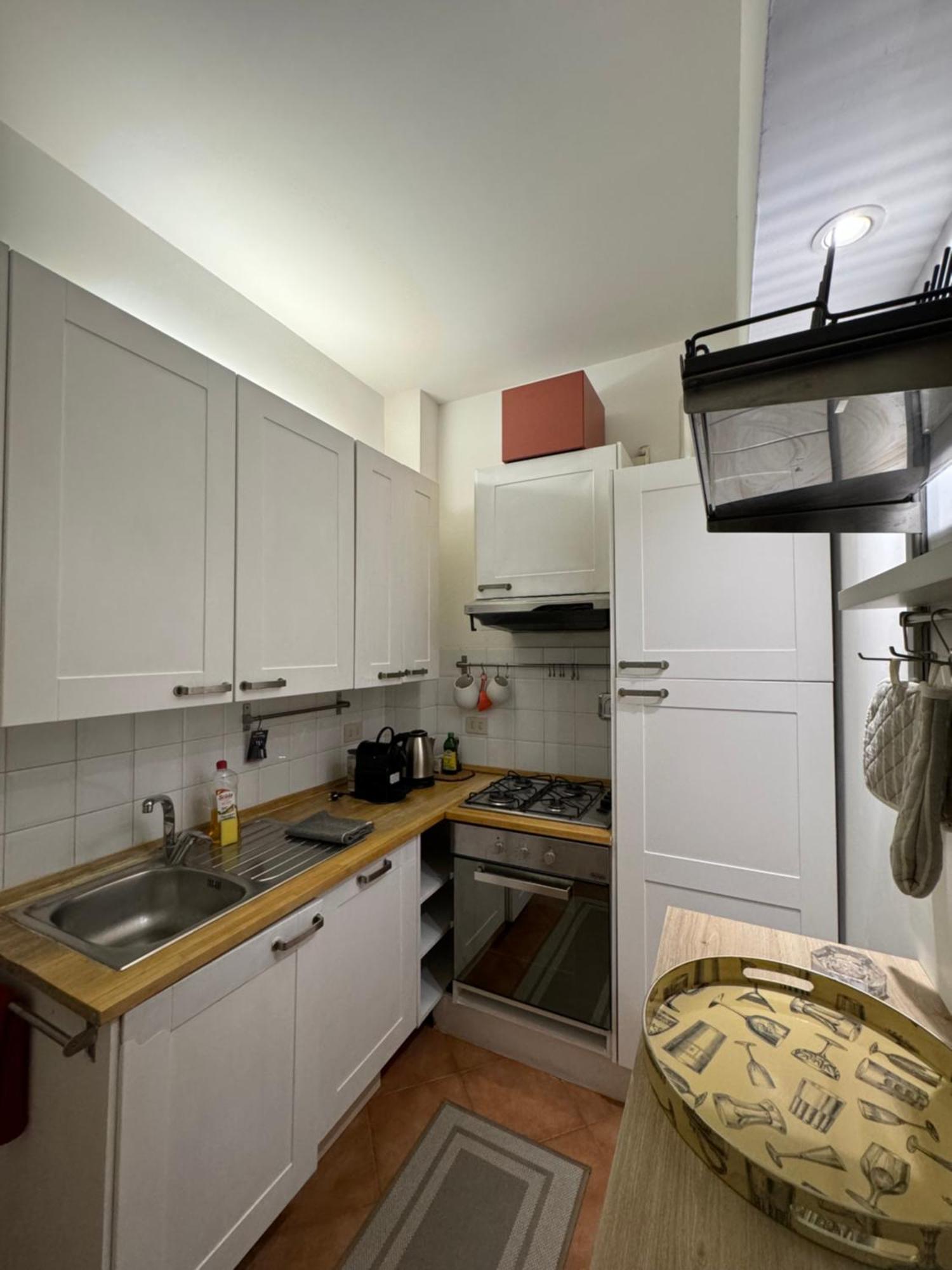 Cozy Near Colosseum Apartment *