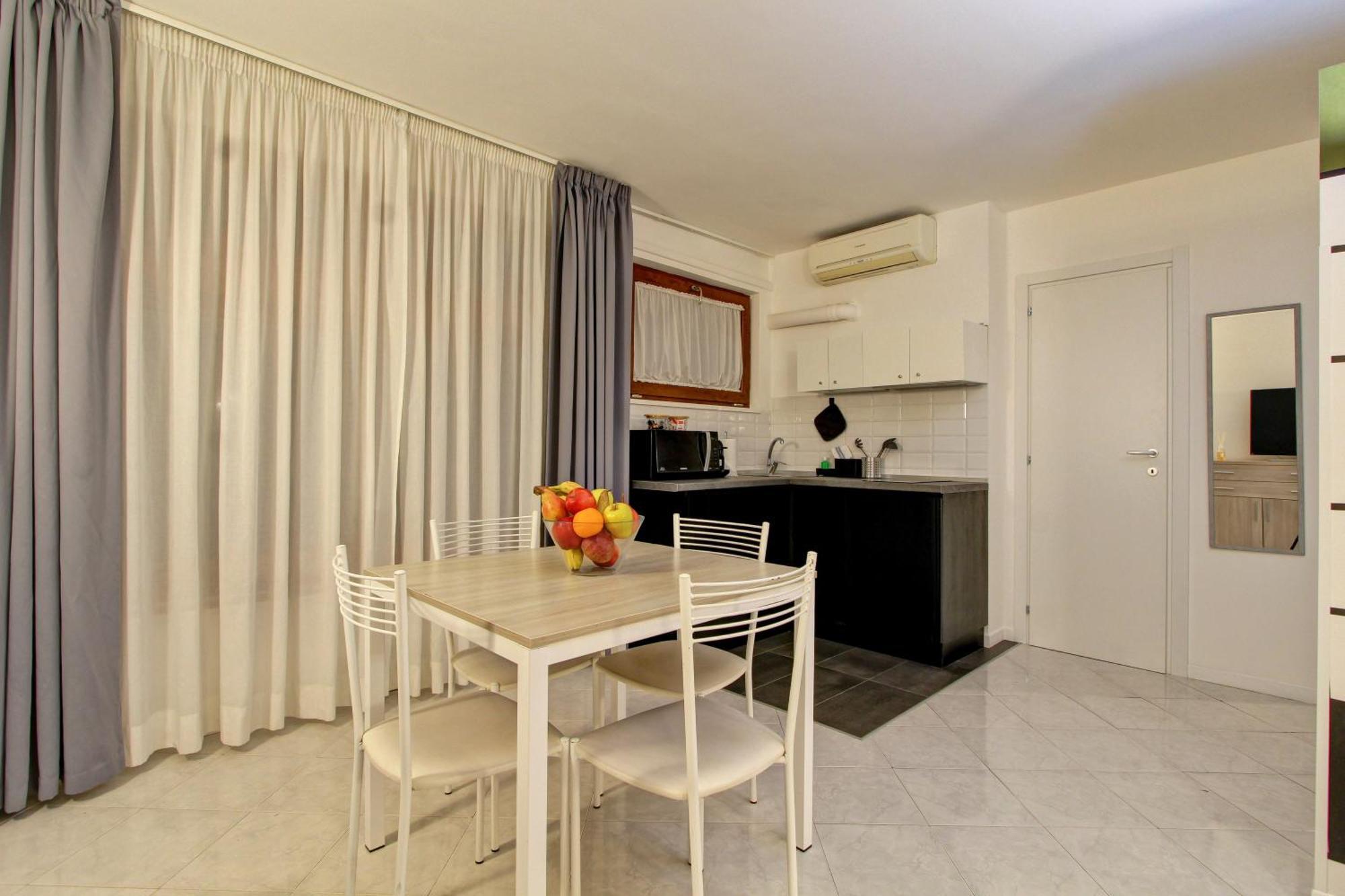 Fermata San Pietro - Con Parcheggio Apartment